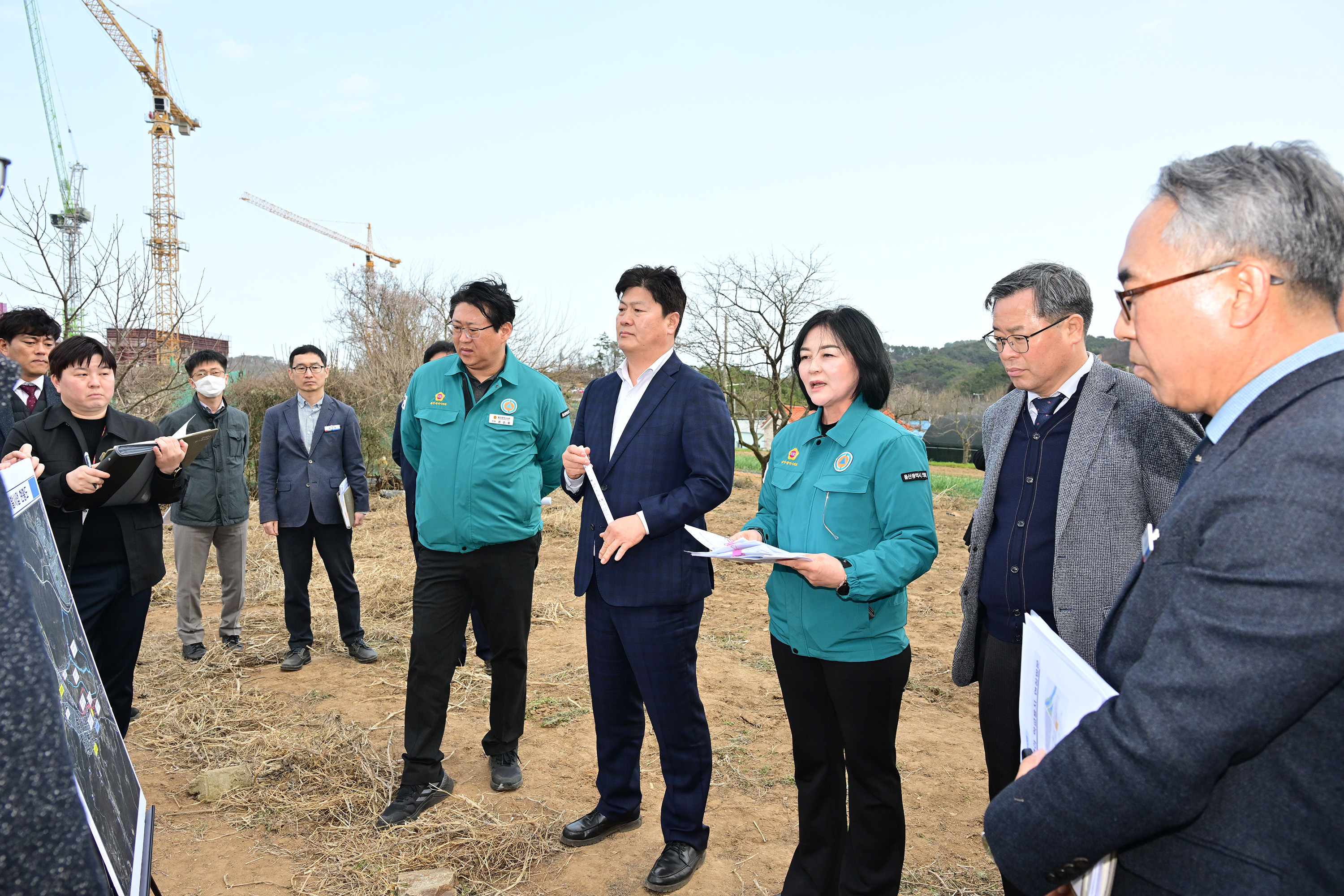 공진혁·천미경·권순용 의원, 온양읍 발리 학교시설 결정해제 관련 현장방문5