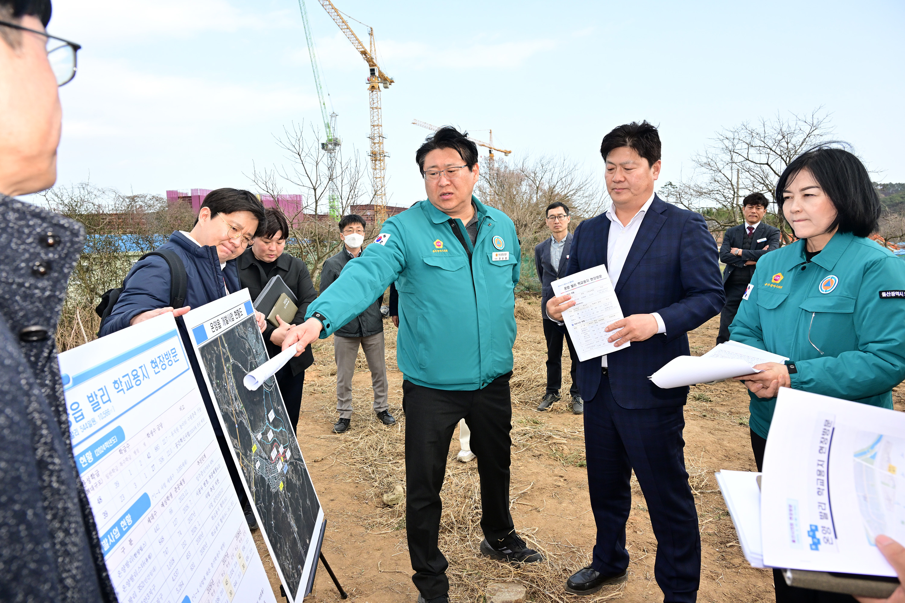공진혁·천미경·권순용 의원, 온양읍 발리 학교시설 결정해제 관련 현장방문6