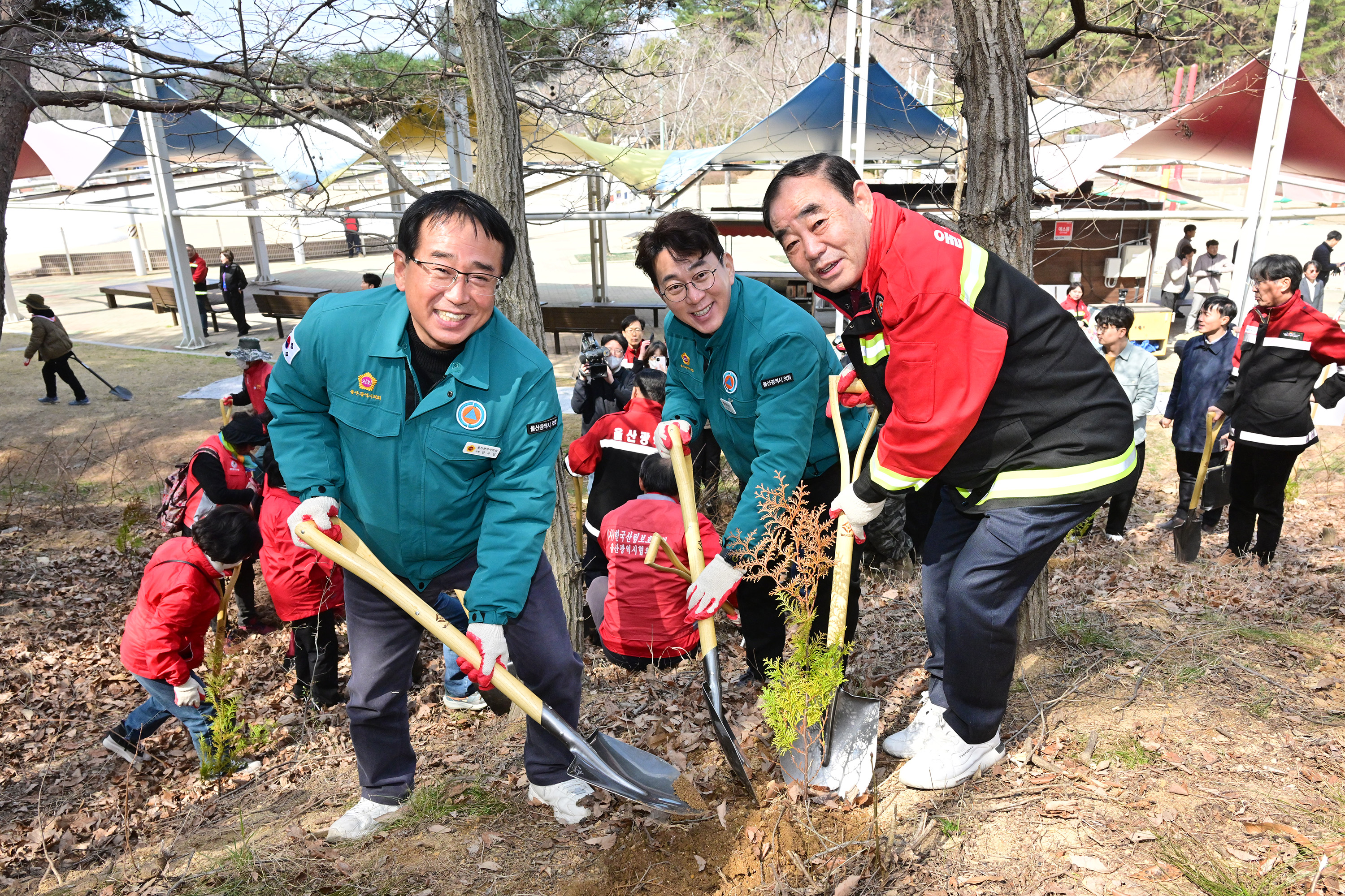 제79회 식목일 나무심기 행사1