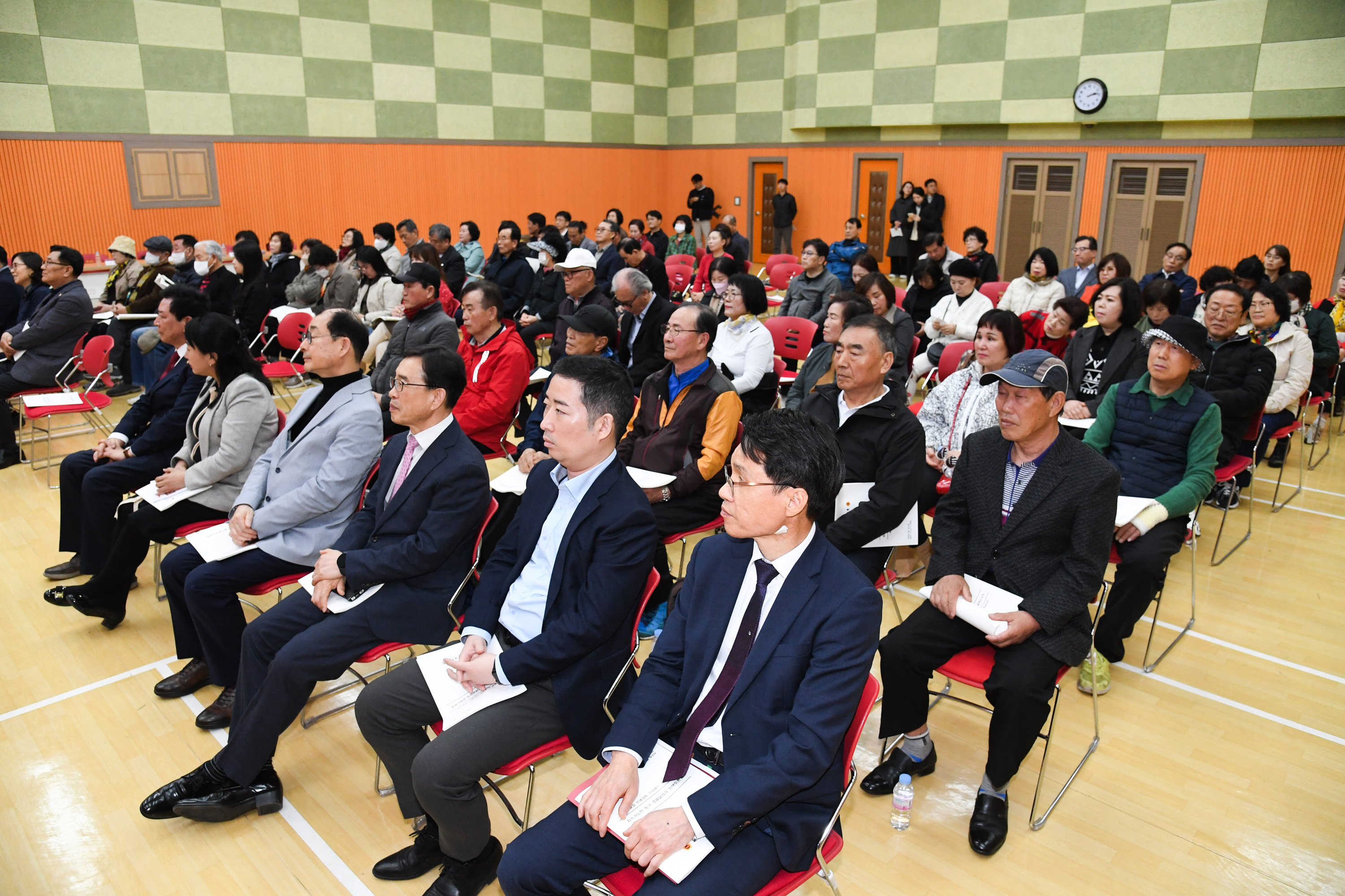 홍유준 의원, 지속가능한 동구 경제살리기 정책토론회5