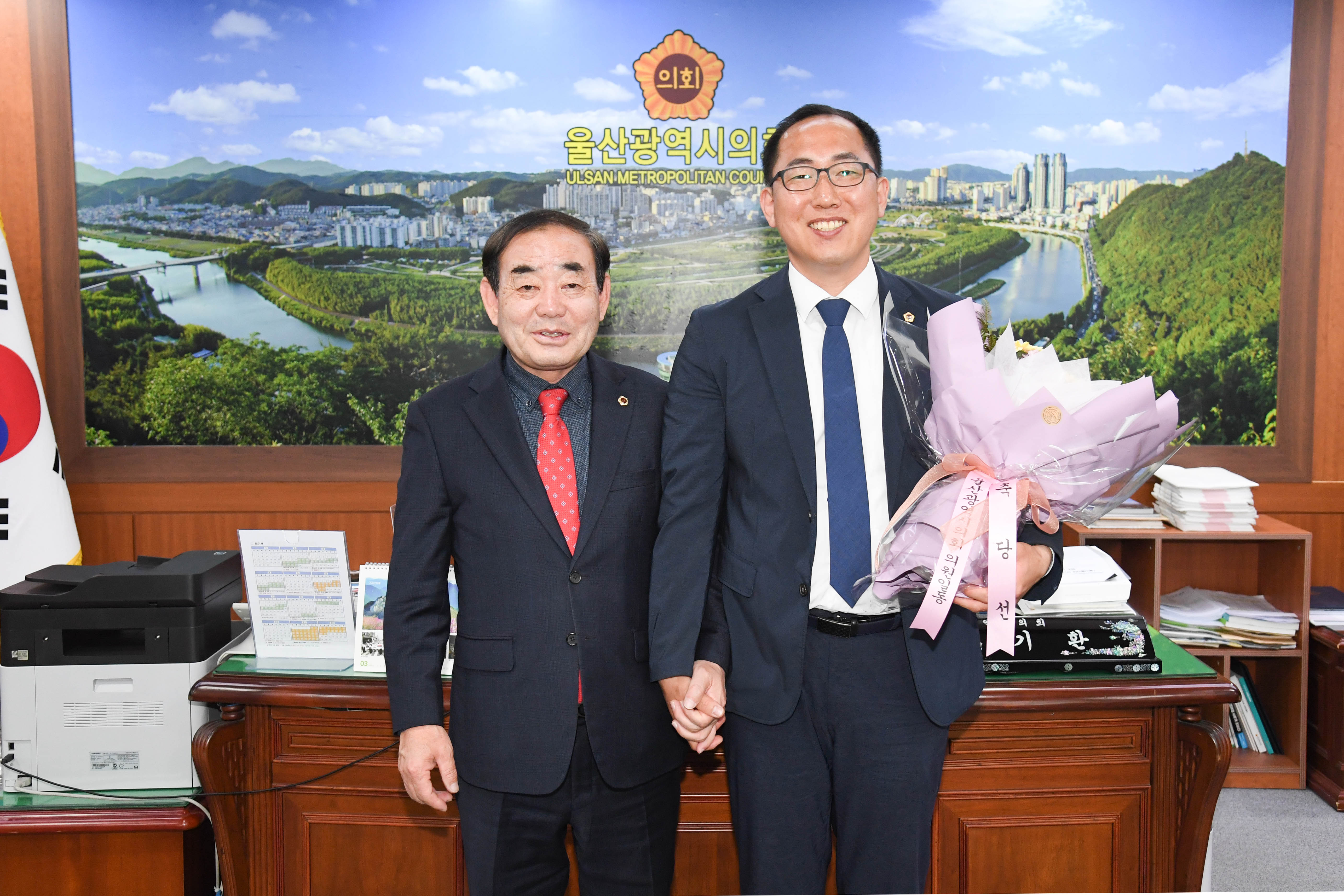 김기환 의장, 북구 시의원 보궐선거 손근호 당선자(재선)와 환담1