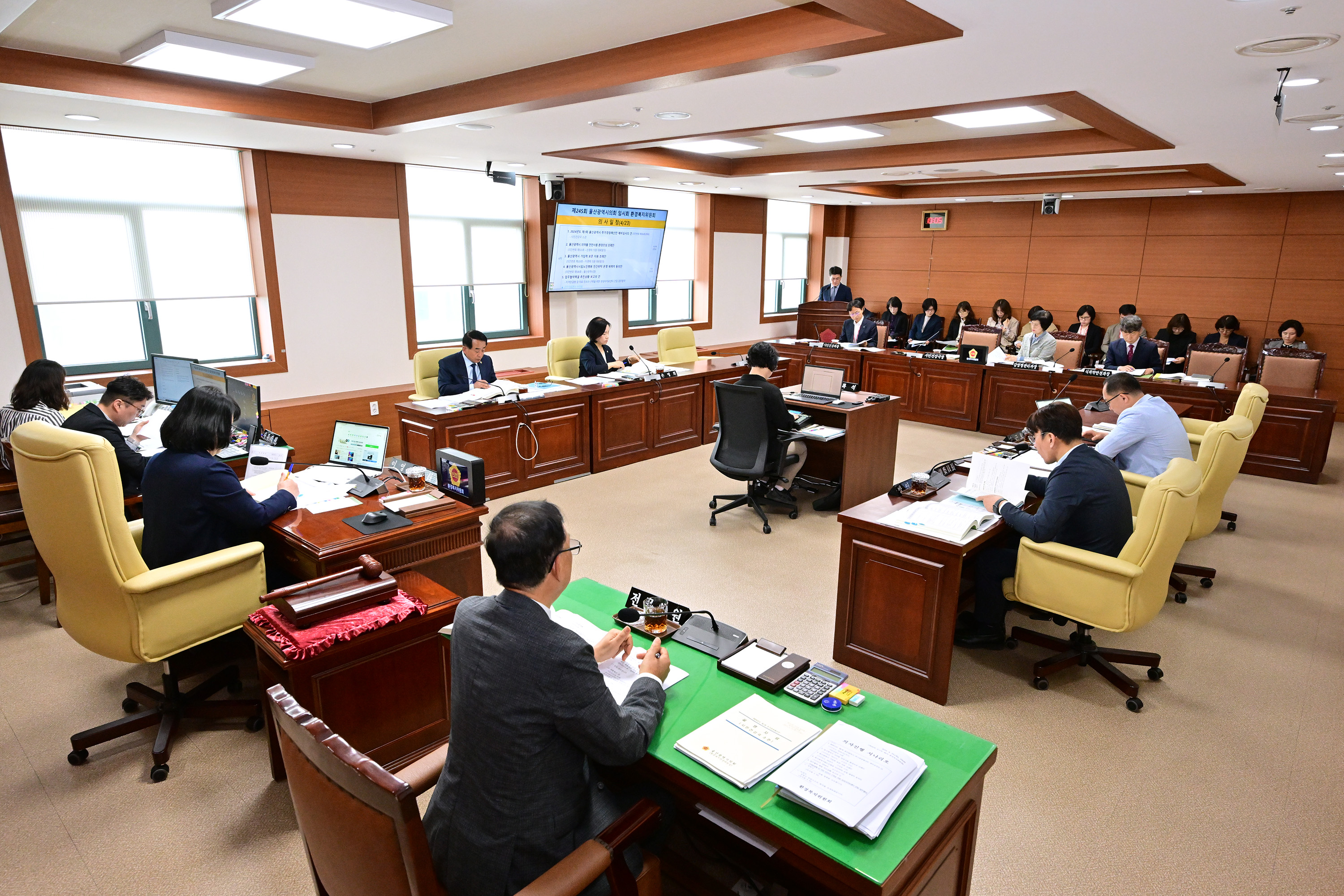 환경복지위원회, 시민건강국 소관 추가경정예산안 등 심사1