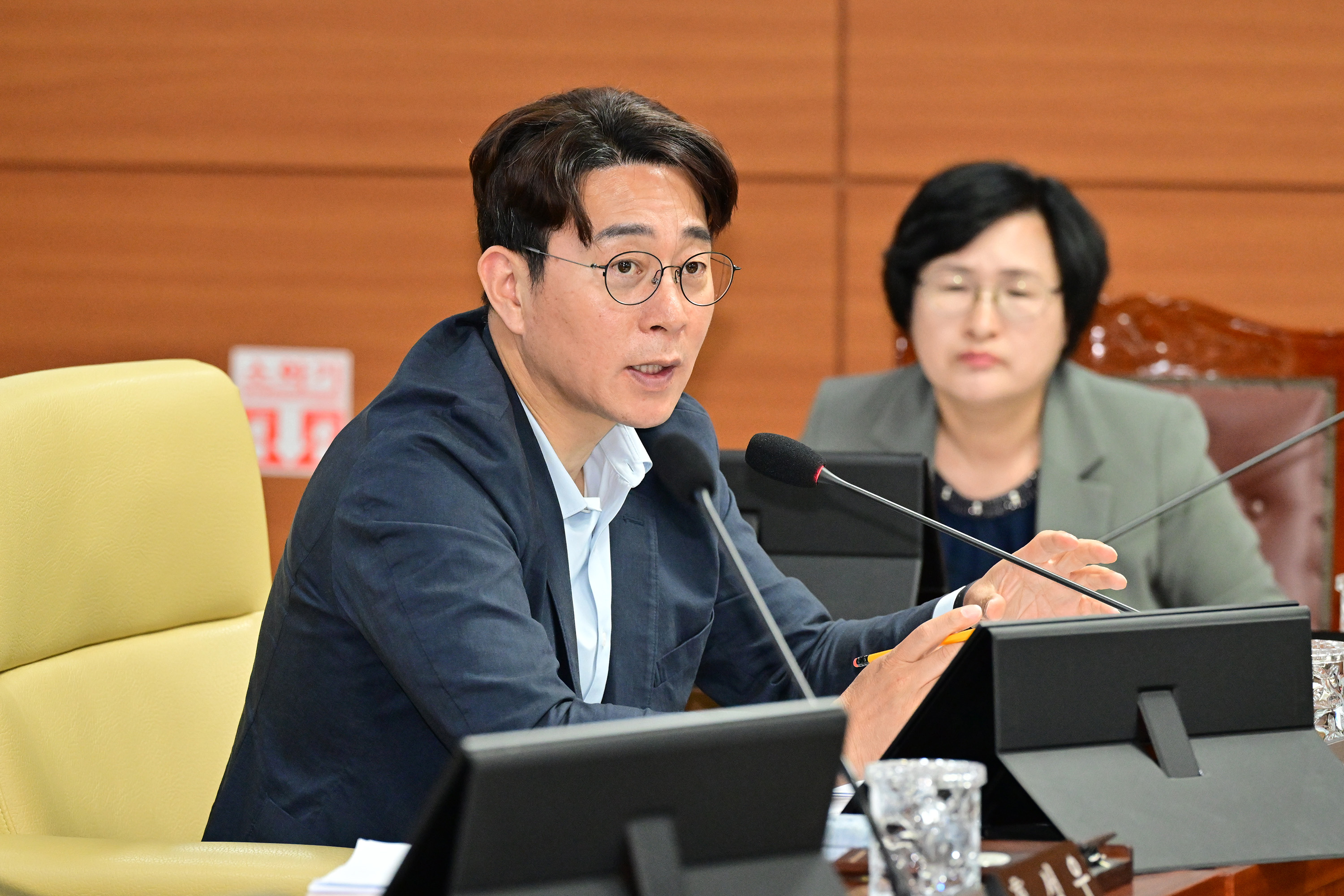 예산결산특별위원회, 2024년도 제1회 울산광역시교육비특별회계 추가경정예산안 계수조정 및 확정의결10