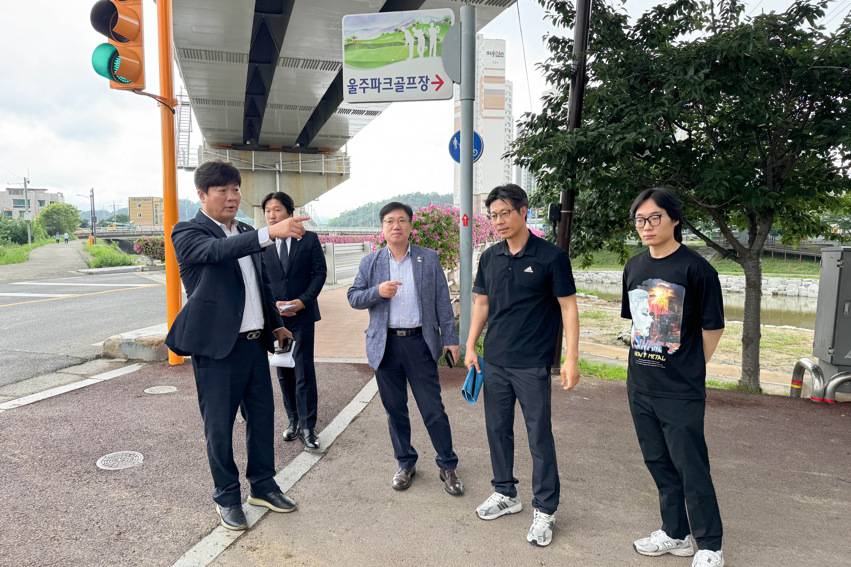 공진혁 의원 청량초등학교 통학로 관련 현장 방문1