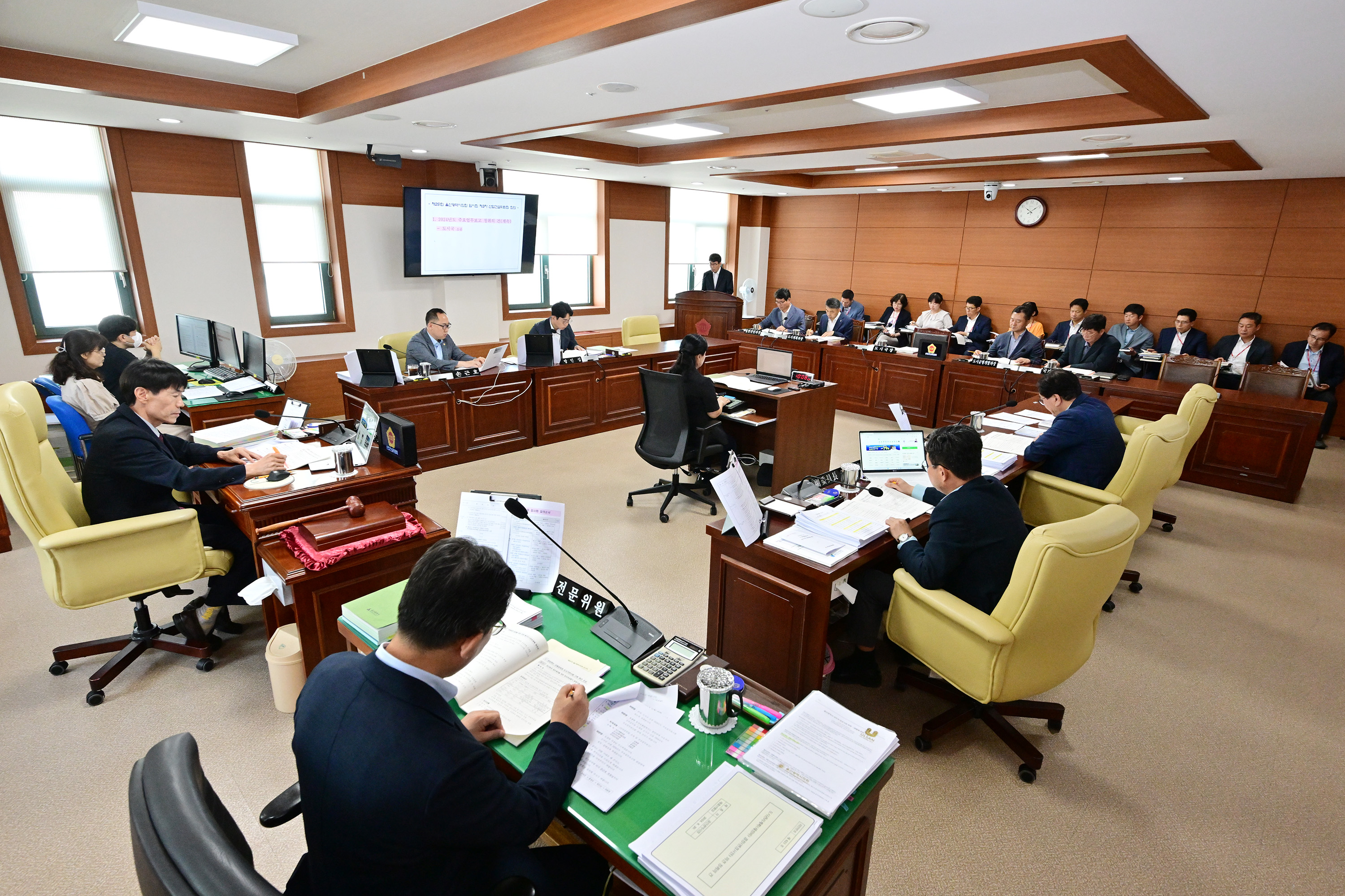산업건설위원회, 도시국 소관 2024년도 제2회 추경예산안 및 주요업무보고 청취의 건1