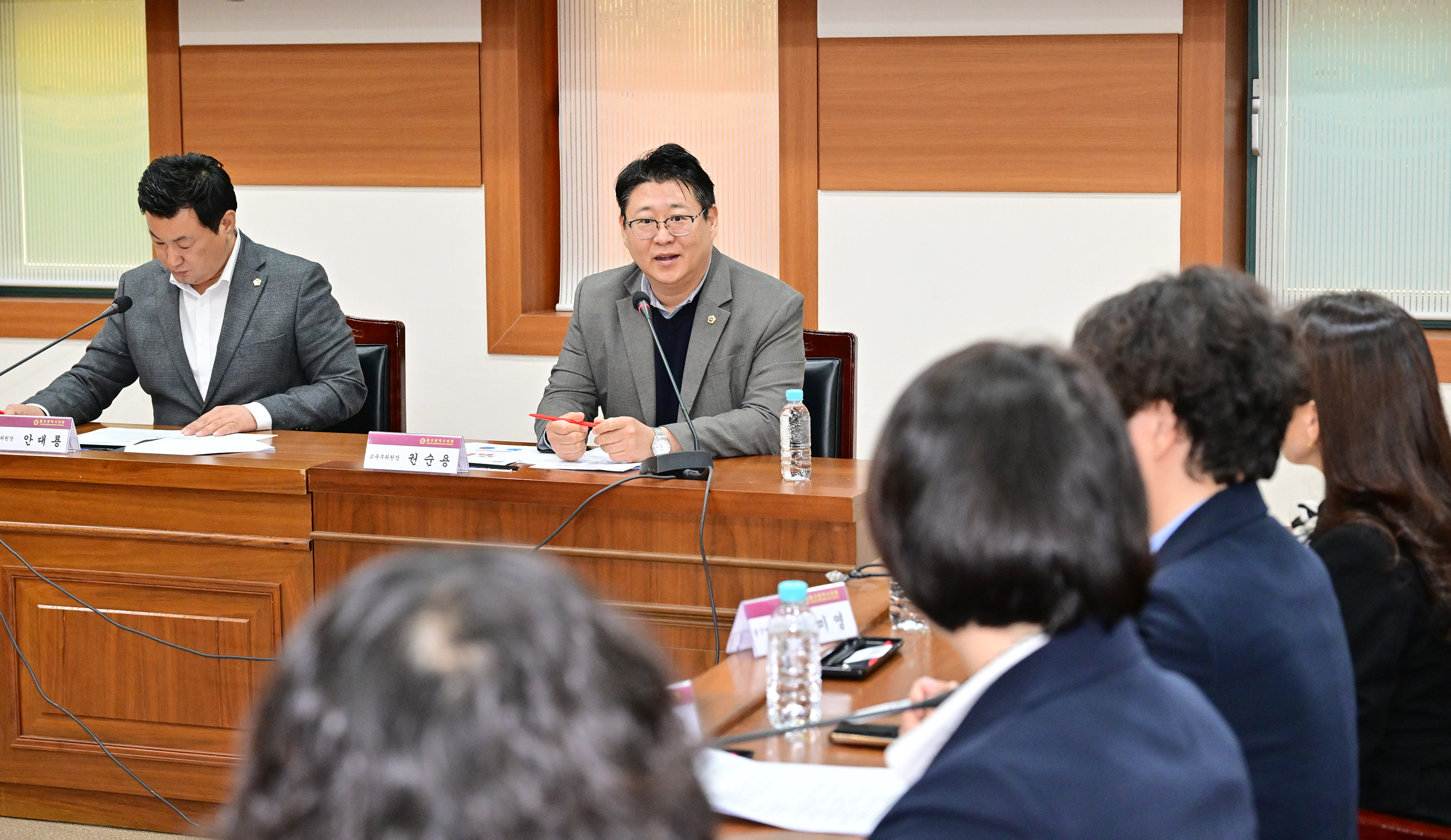 안대룡 교육위원장, 학교현장 폭력예방교육 활성화를 위한 지원방안 논의 간담회8