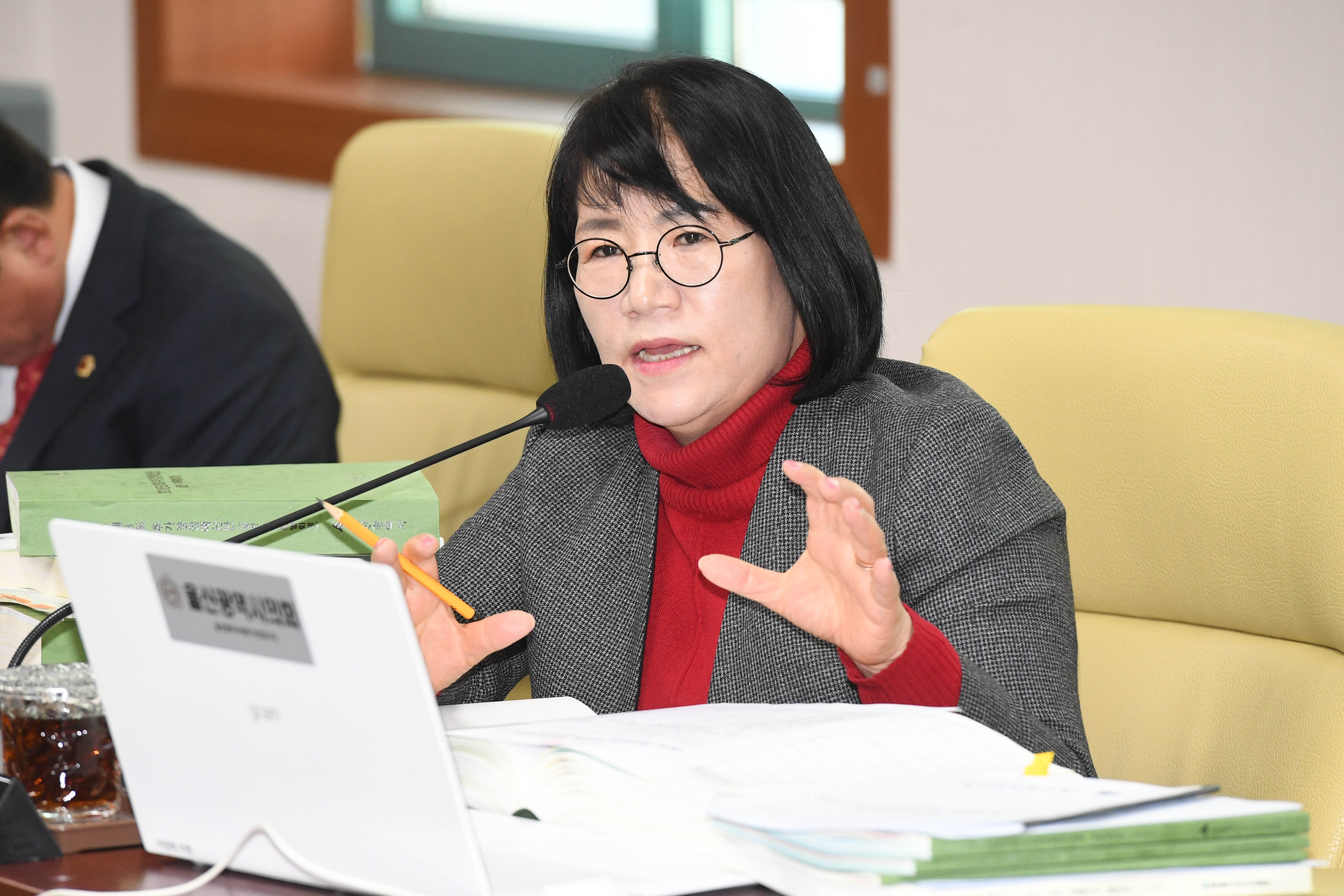 문화복지환경위원회, 보건환경연구원 소관 2025년도 본예산안 및 2024년도 제3회 추경예산안 등 심사5