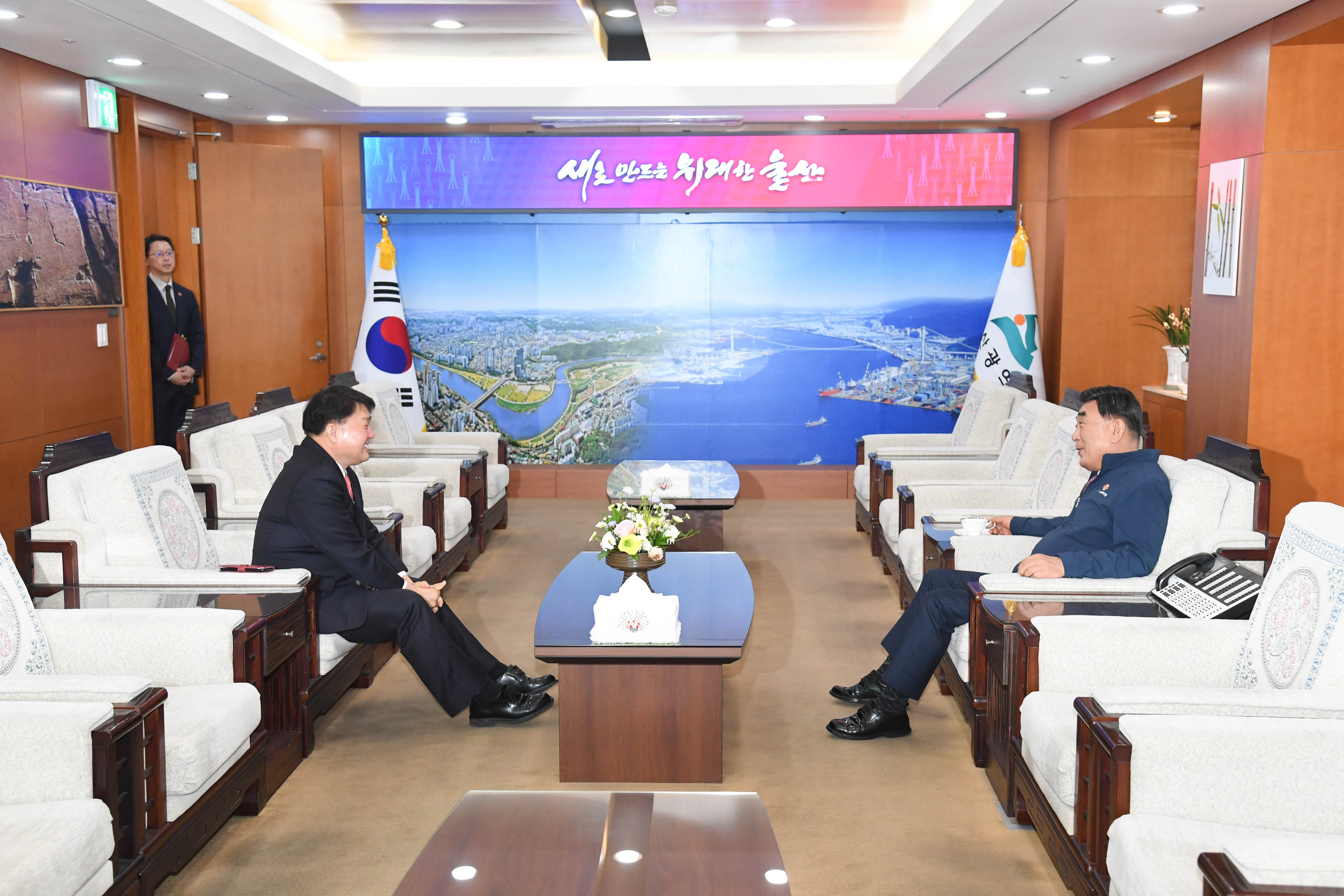 이성룡 의장, 시장실 방문2