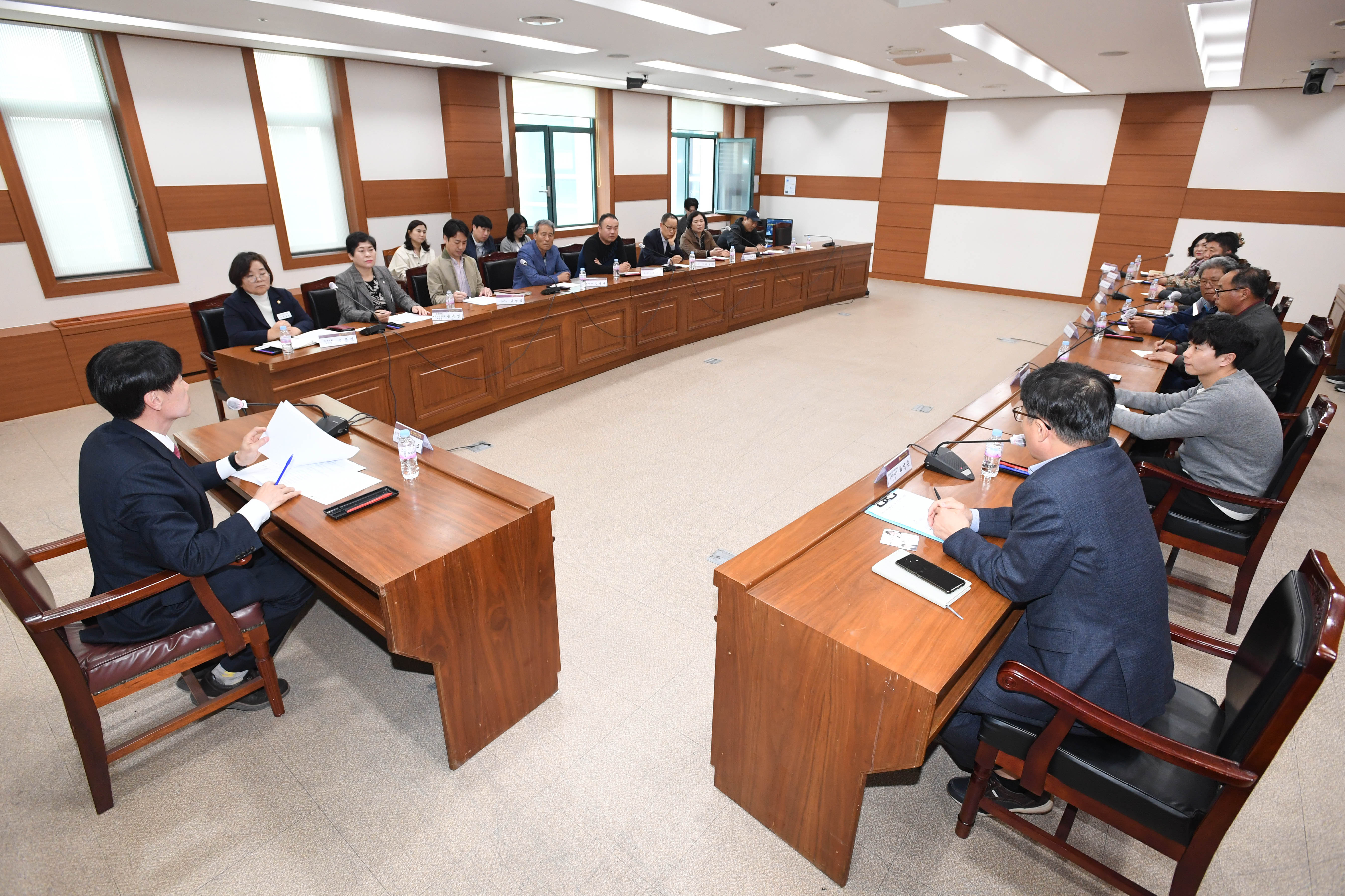 백현조 산업건설위원장, 북구 주렴마을 농로 신설 논의 주민 간담회10
