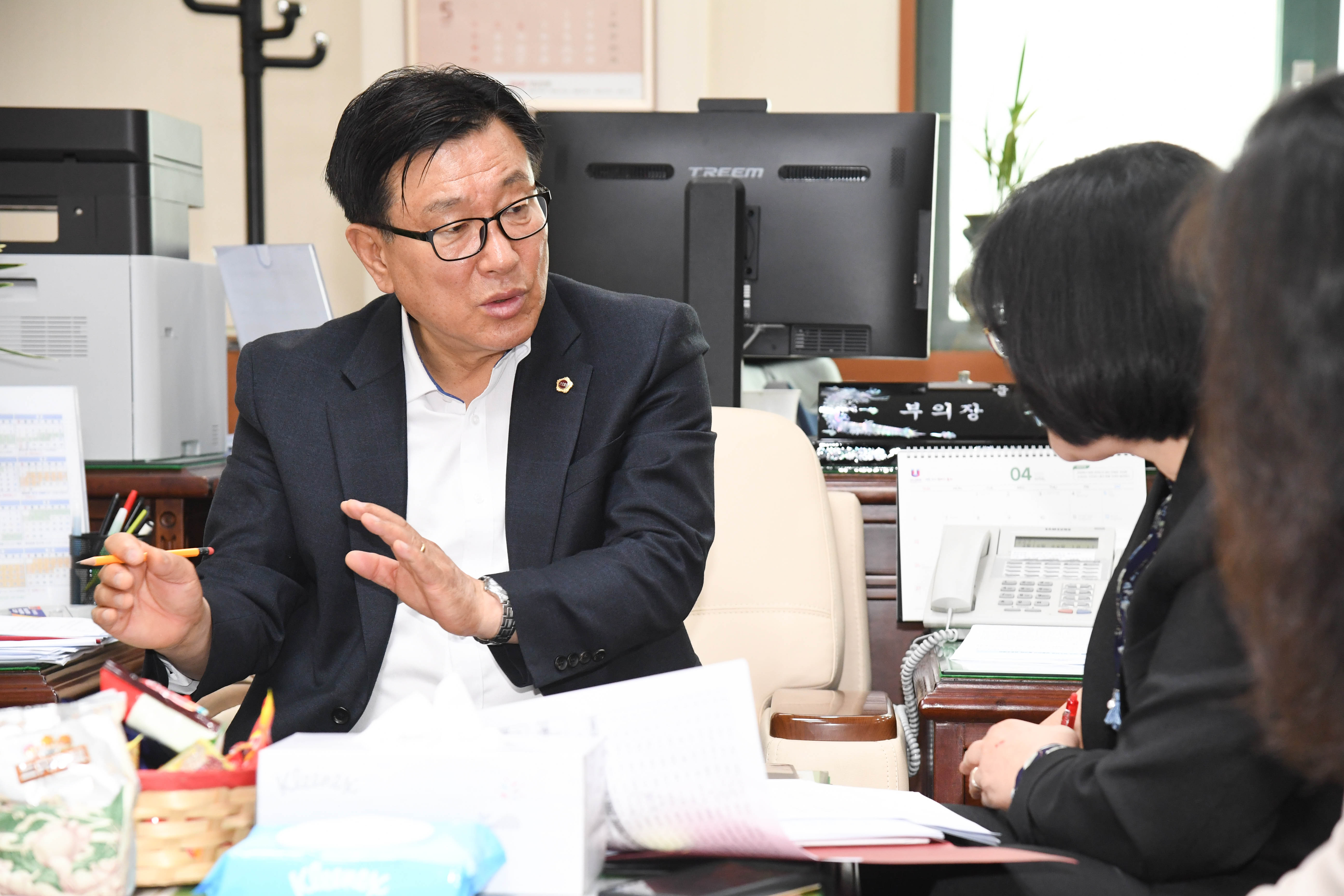 김수종 부의장, 전통시장 및 시설현대화 사업 업무보고4
