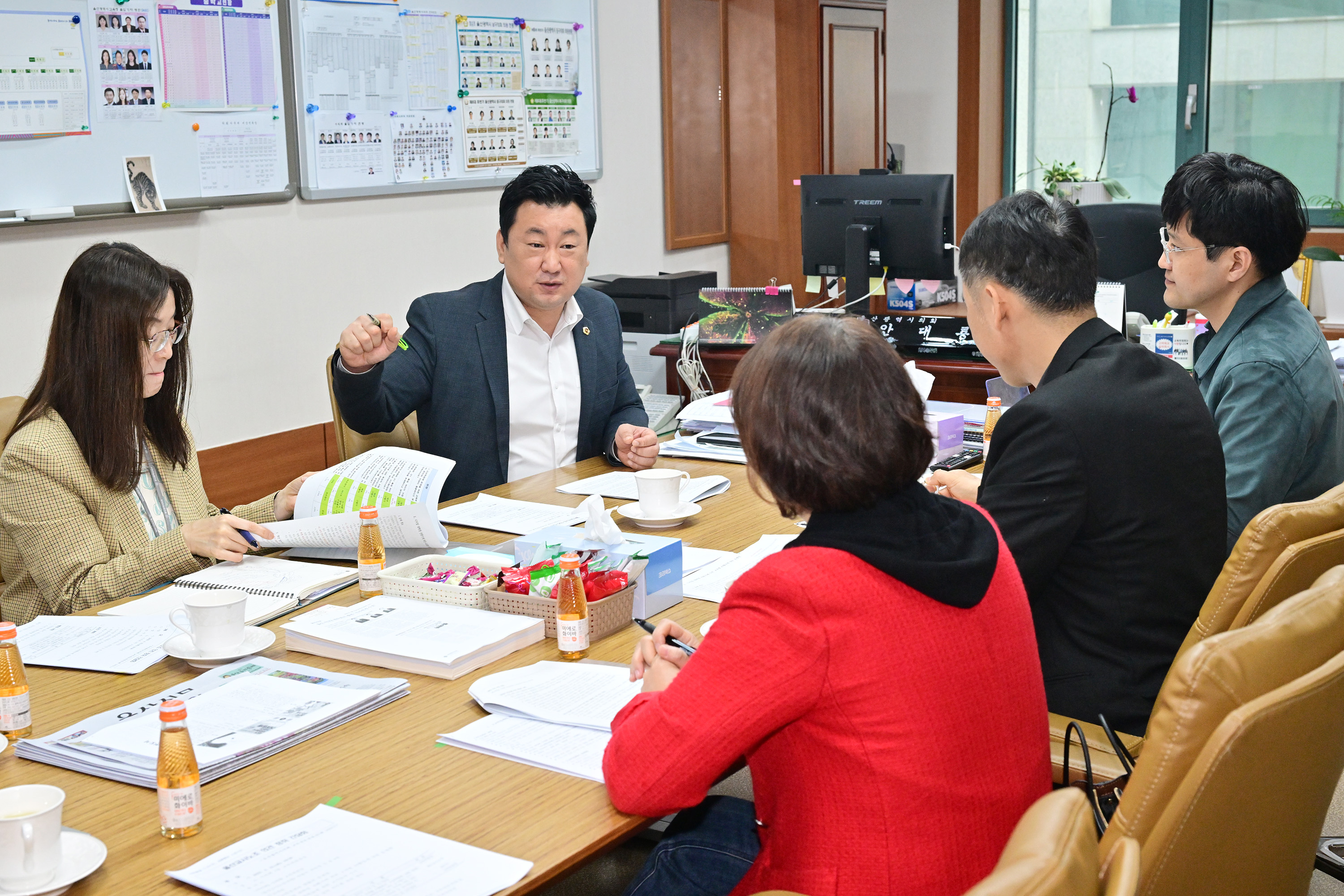 안대룡 교육위원장, 울산교사노조 의견 청취 간담회3