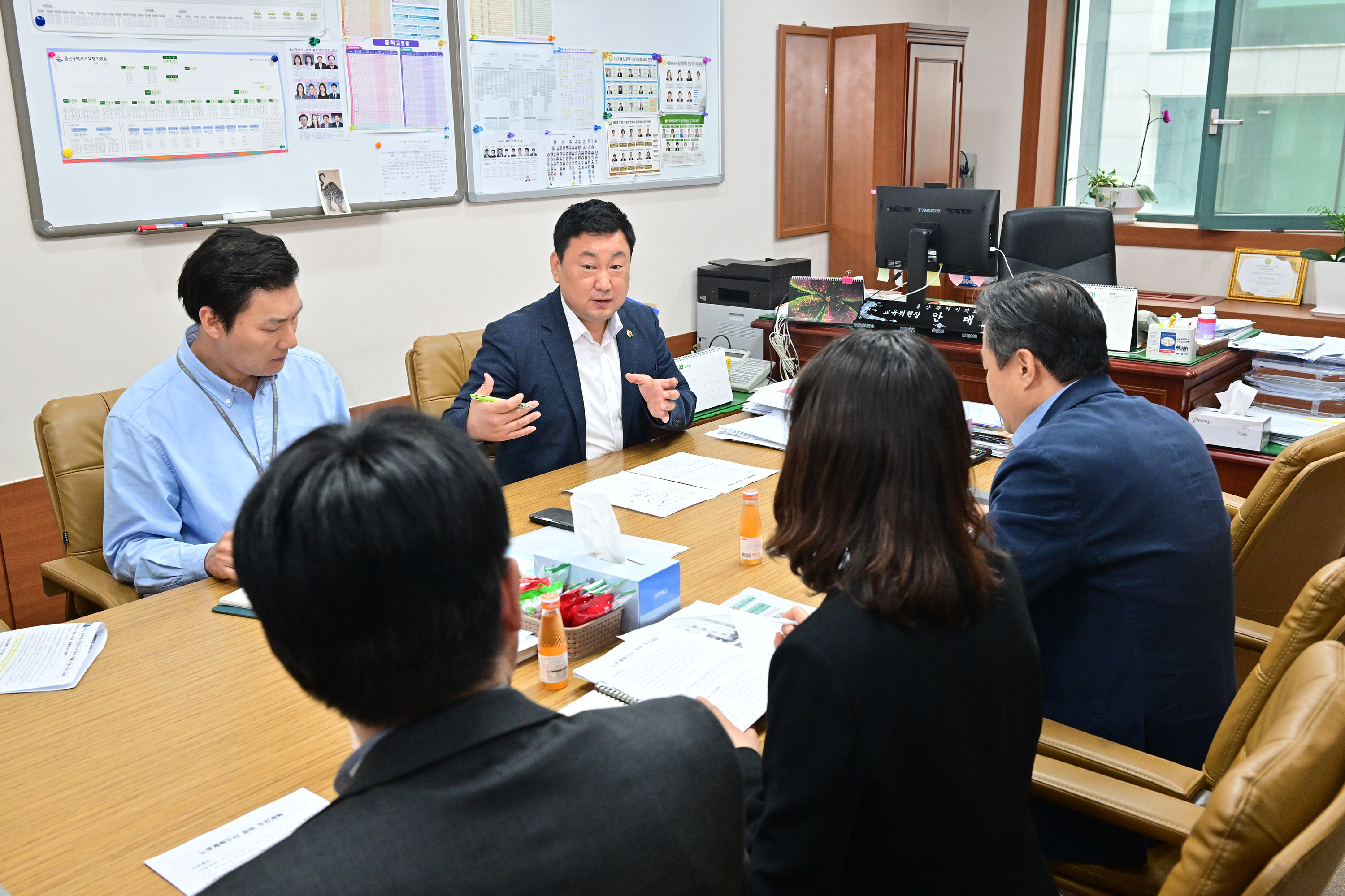 안대룡 교육위원장, 노후계획도시 정비 추진계획 관련 업무보고 청취2