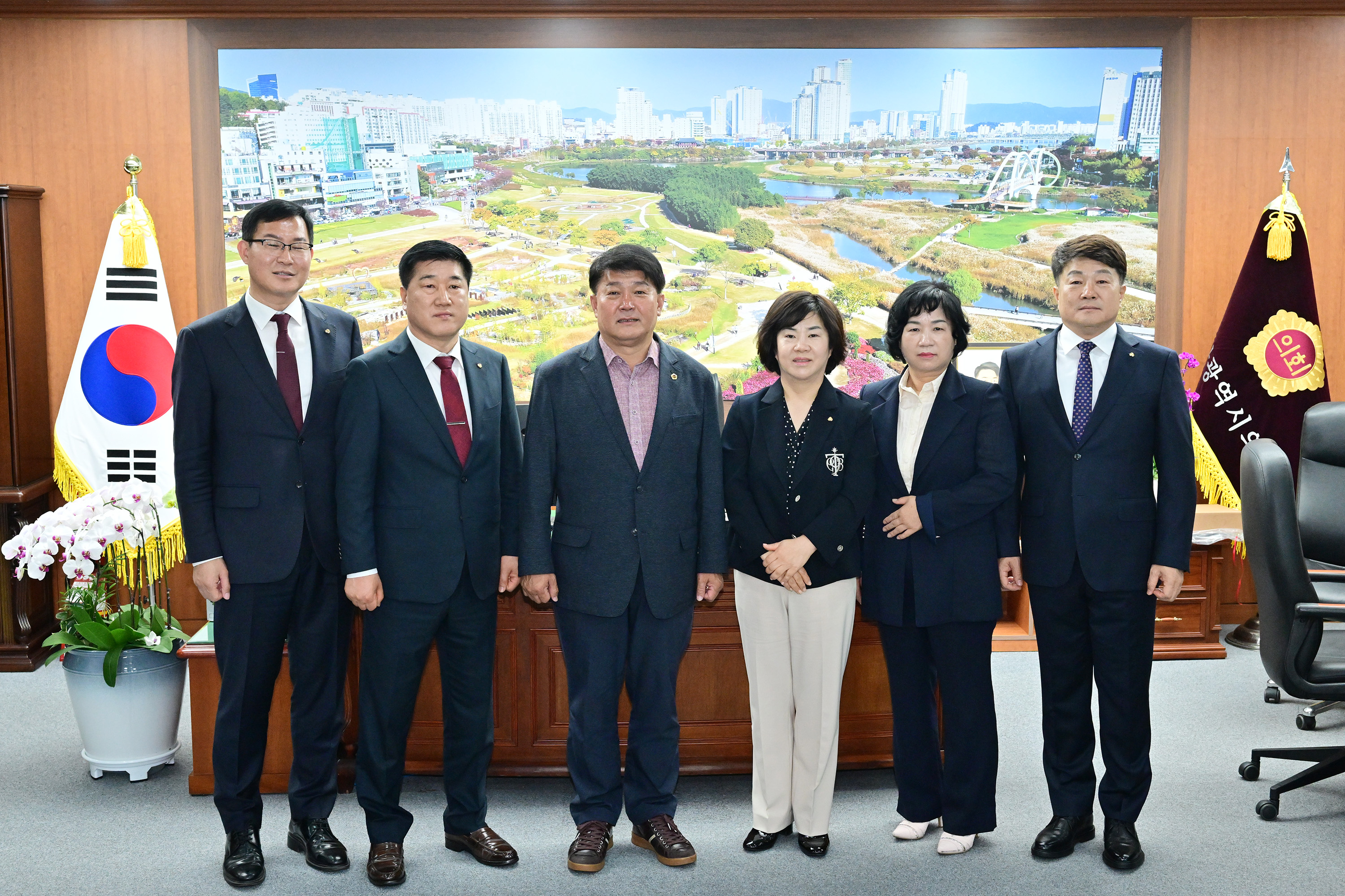 이성룡 의장, 울산 새마을금고 동구·북구·중구·울주군협의회 환담4