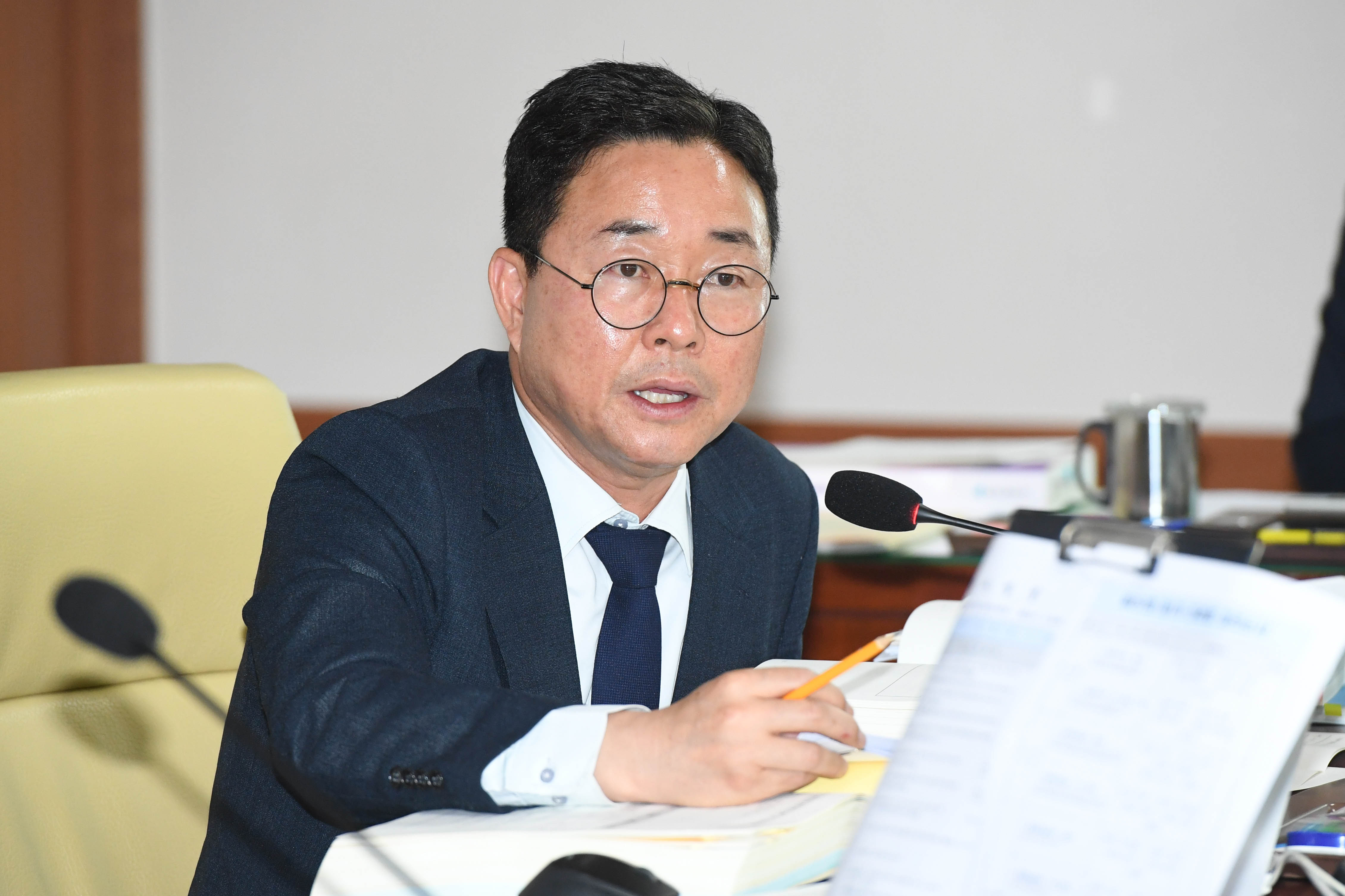 산업건설위원회, 기업투자국 소관 2024회계연도 결산 및 2025년도 제1회 울산광역시 추경예산안 예비 심사4