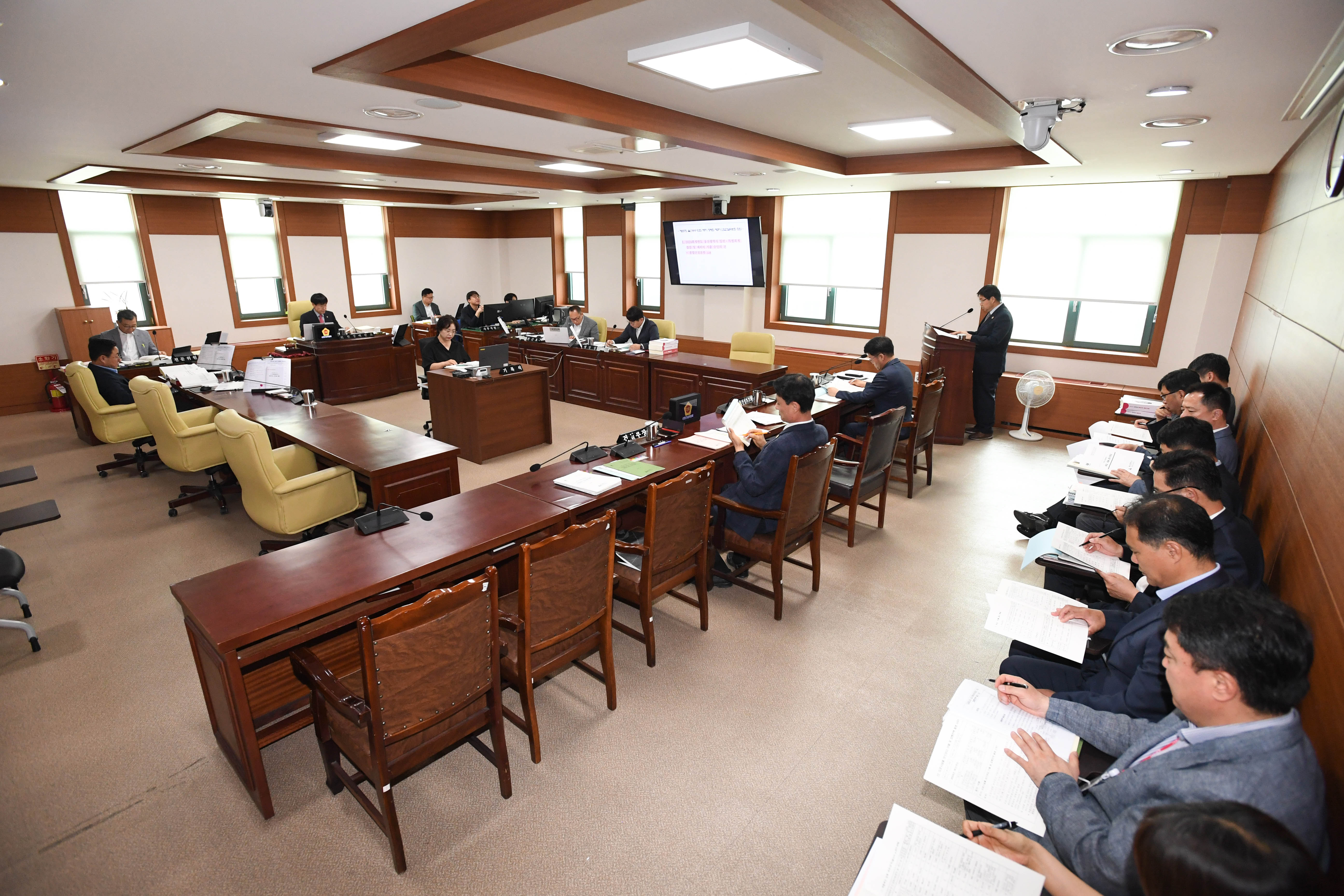 산업건설위원회, 종합건설본부 2025년도 제1회 울산광역시 추경예안산 예비 심사2