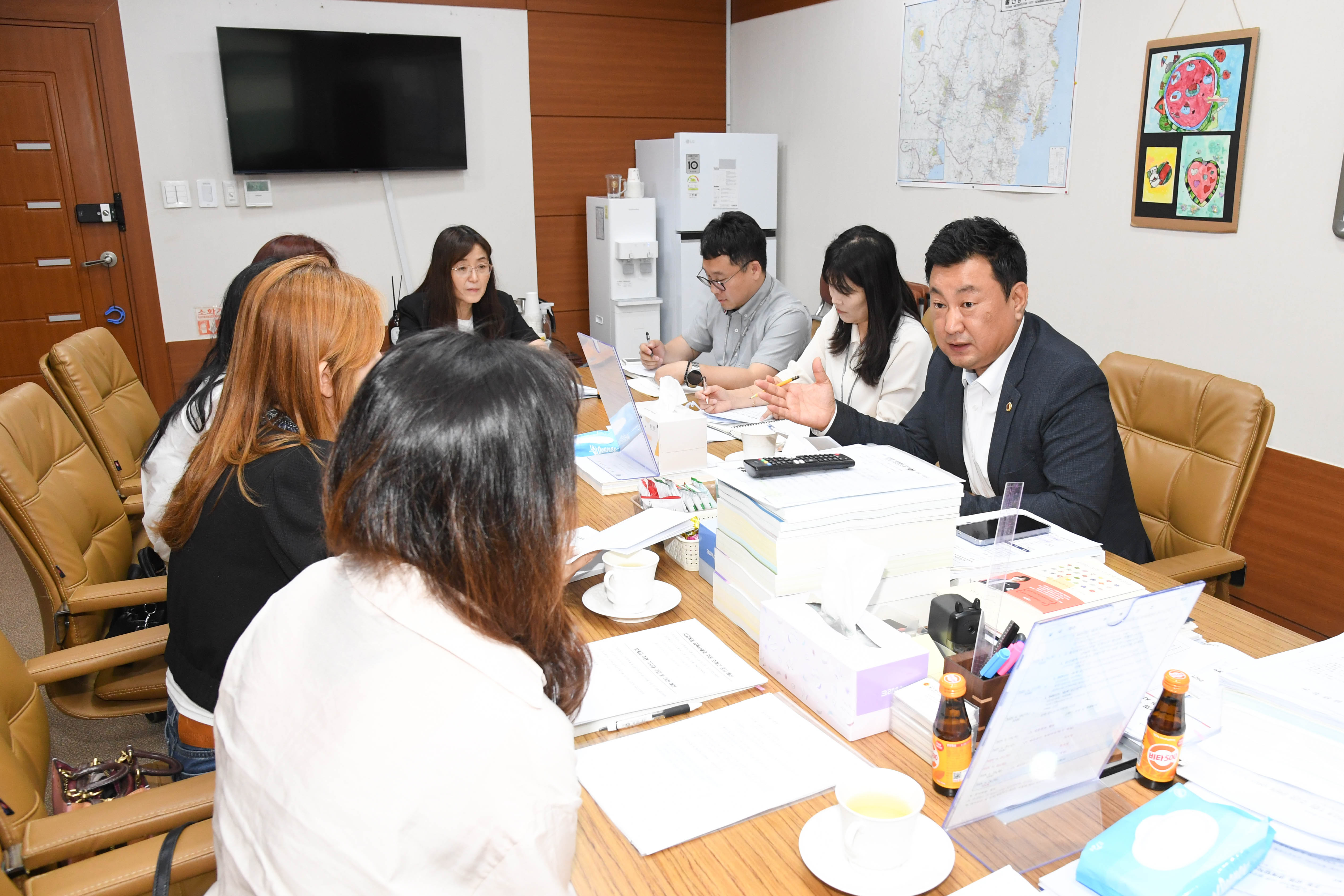 안대룡 교육위원장, 호계고 고교학점제 공간조성 관련 간담회1