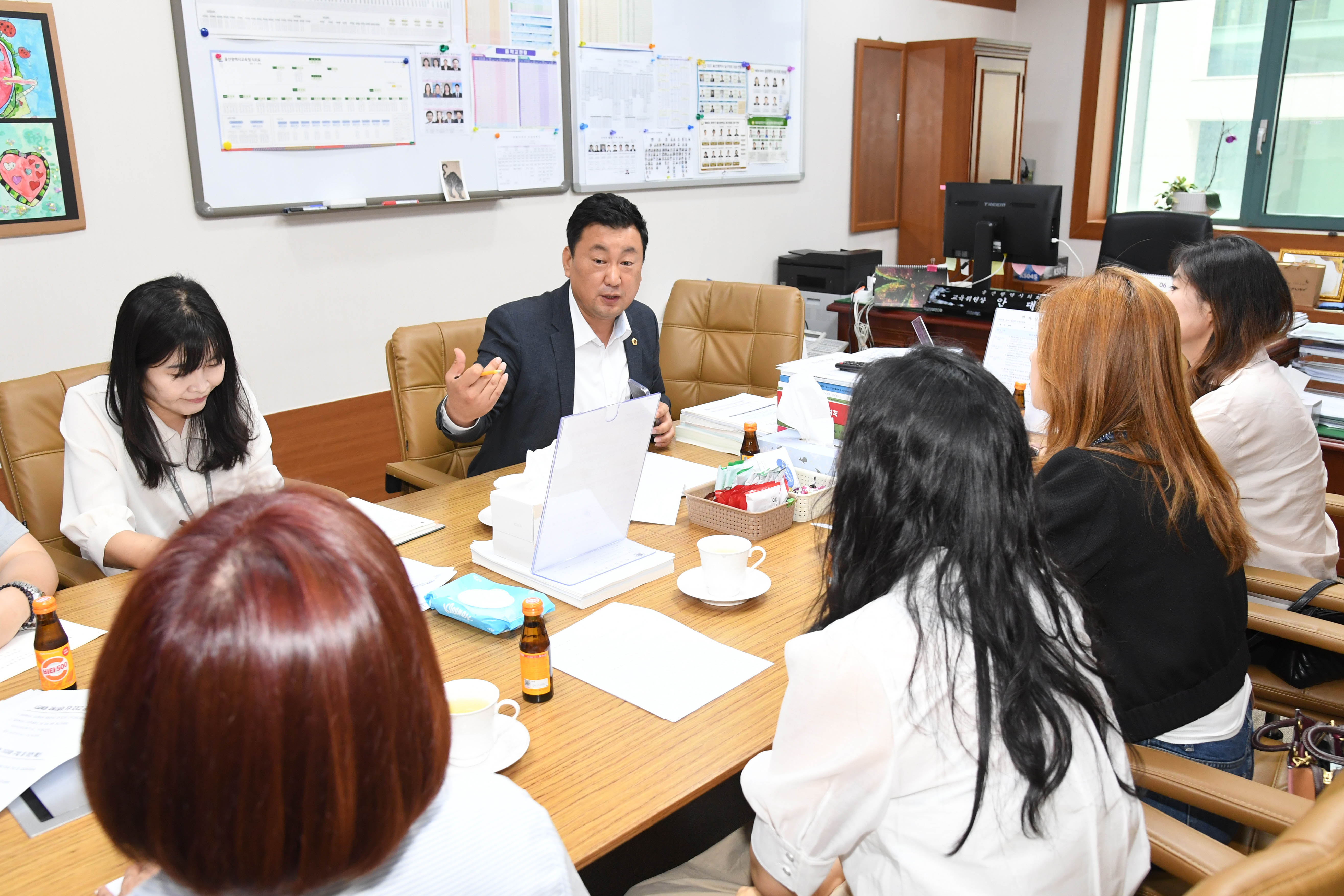 안대룡 교육위원장, 호계고 고교학점제 공간조성 관련 간담회3