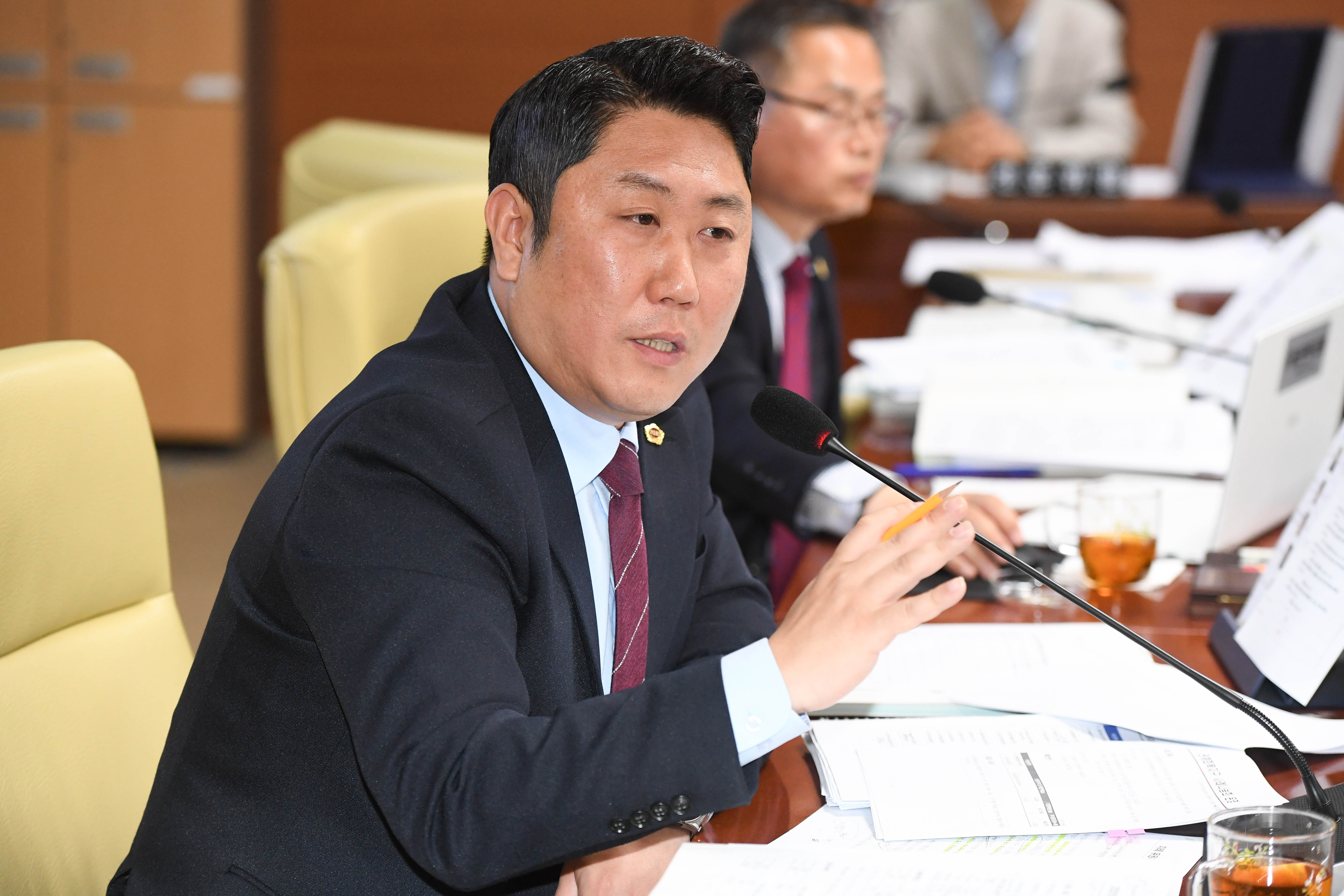 교육위원회, 교육협력담당관, 정책관, 교육국 소관 2025년도 제1회 울산광역시교육비특별회계 추가경정예산심사8