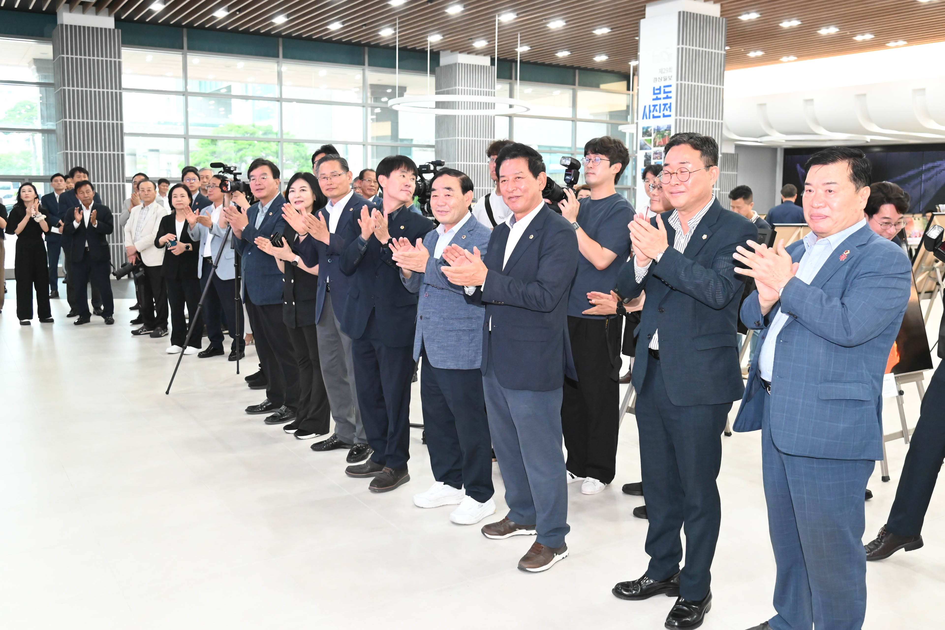 제29회 경상일보 보도사진전 개막식3