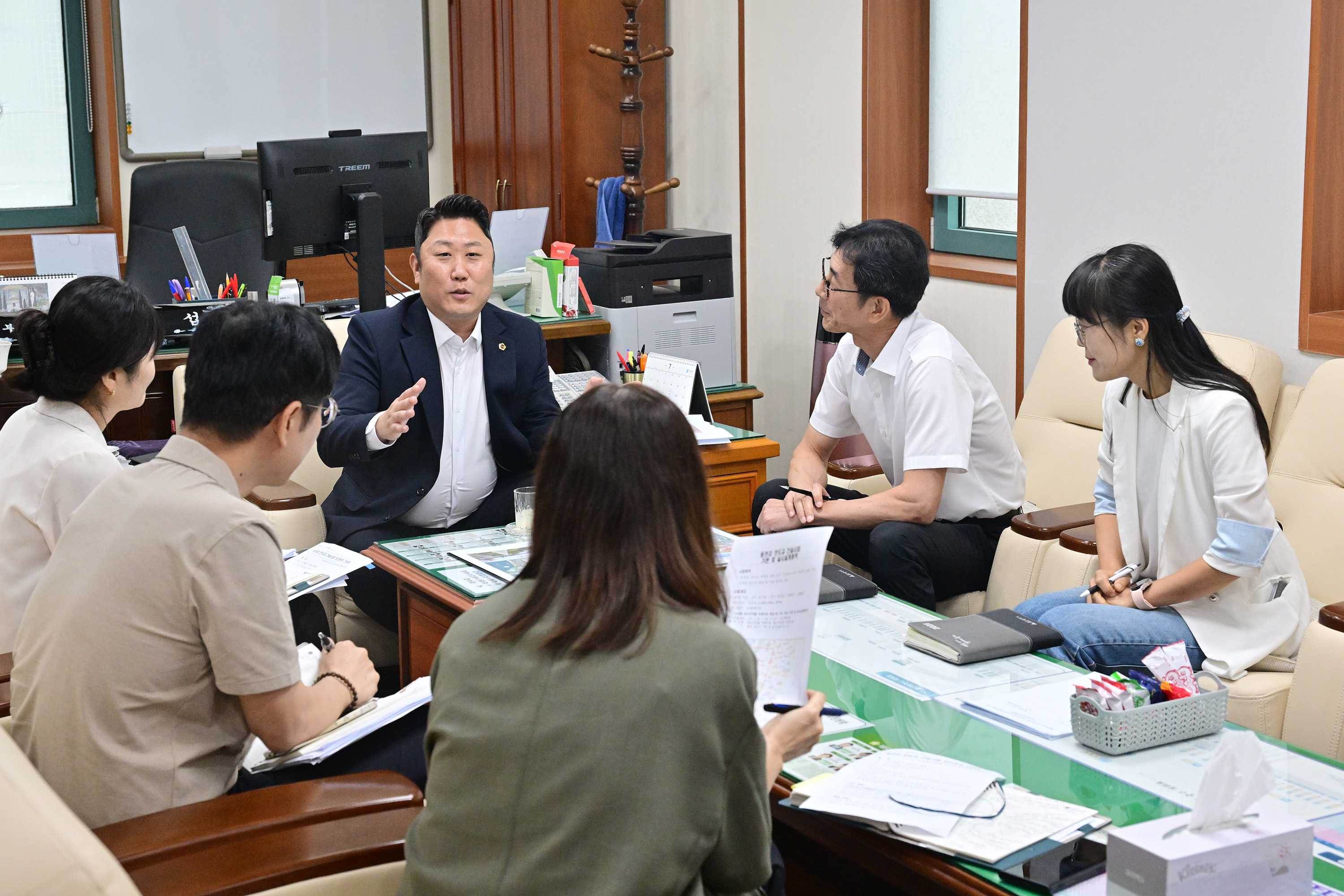 김종섭 부의장, 건설도로과 업무 추진 현황 의견 청취3