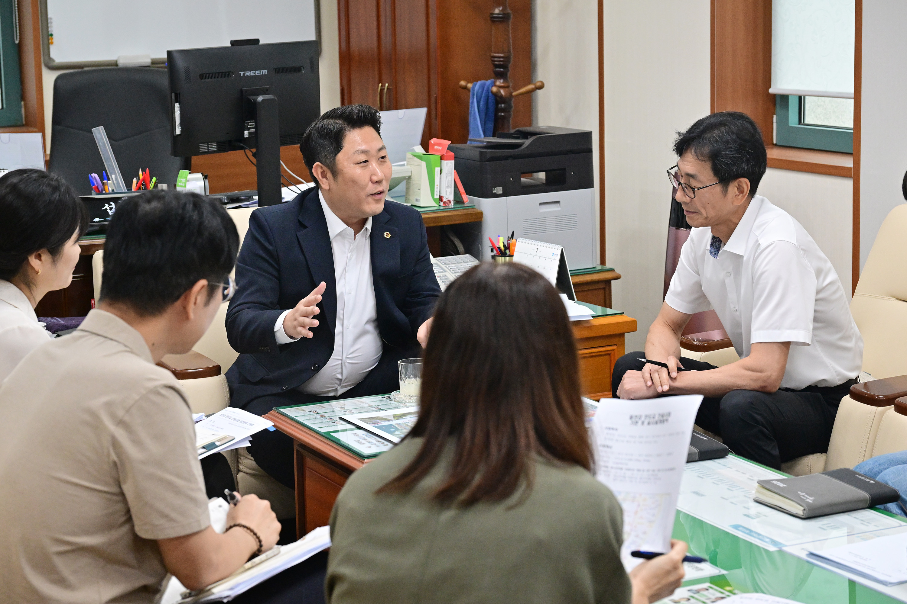 김종섭 부의장, 건설도로과 업무 추진 현황 의견 청취4