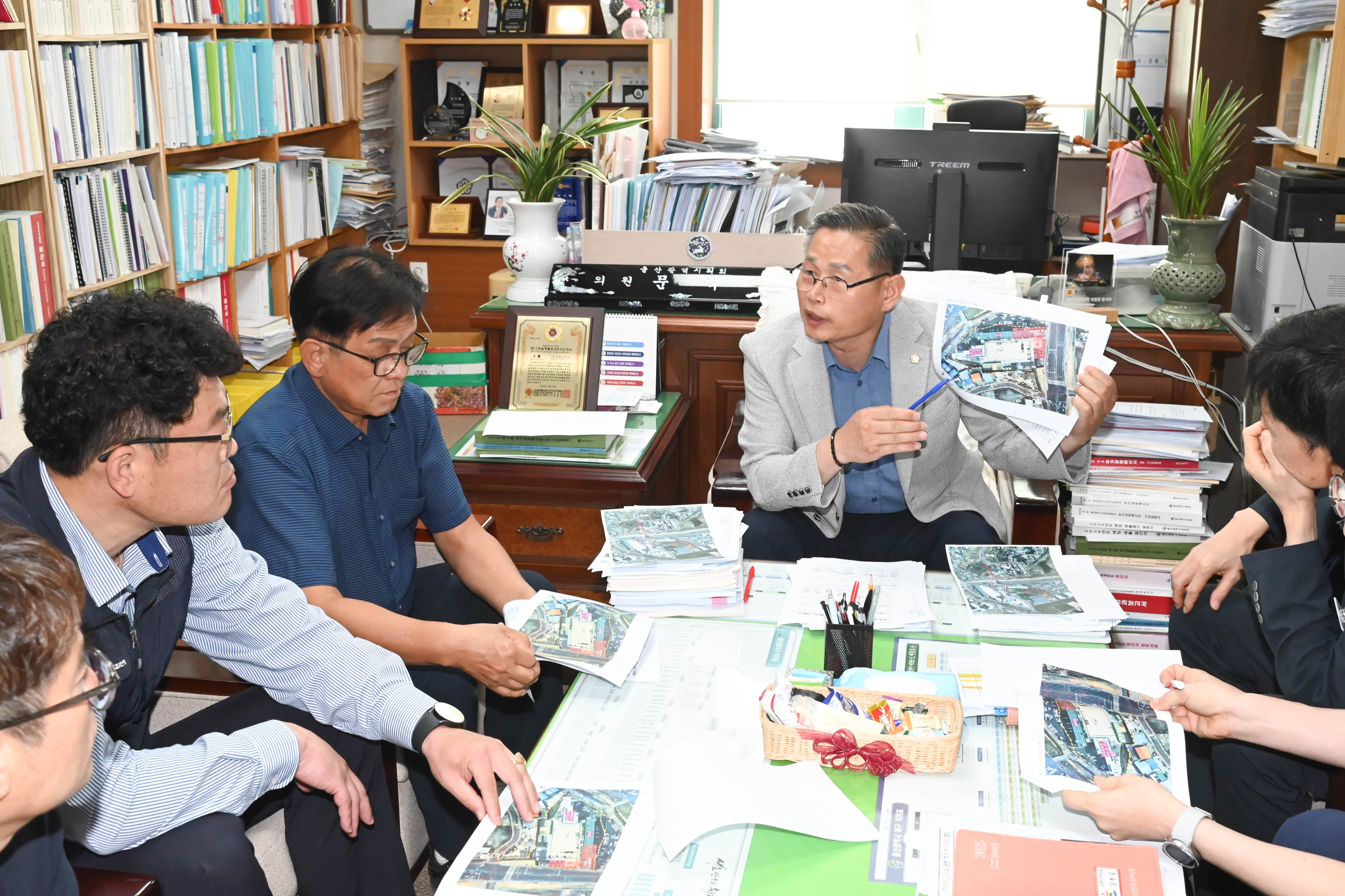 문석주 의원,가칭 약수고 설립을 위한 진입로 편입부지 소유주와의 간담회 7