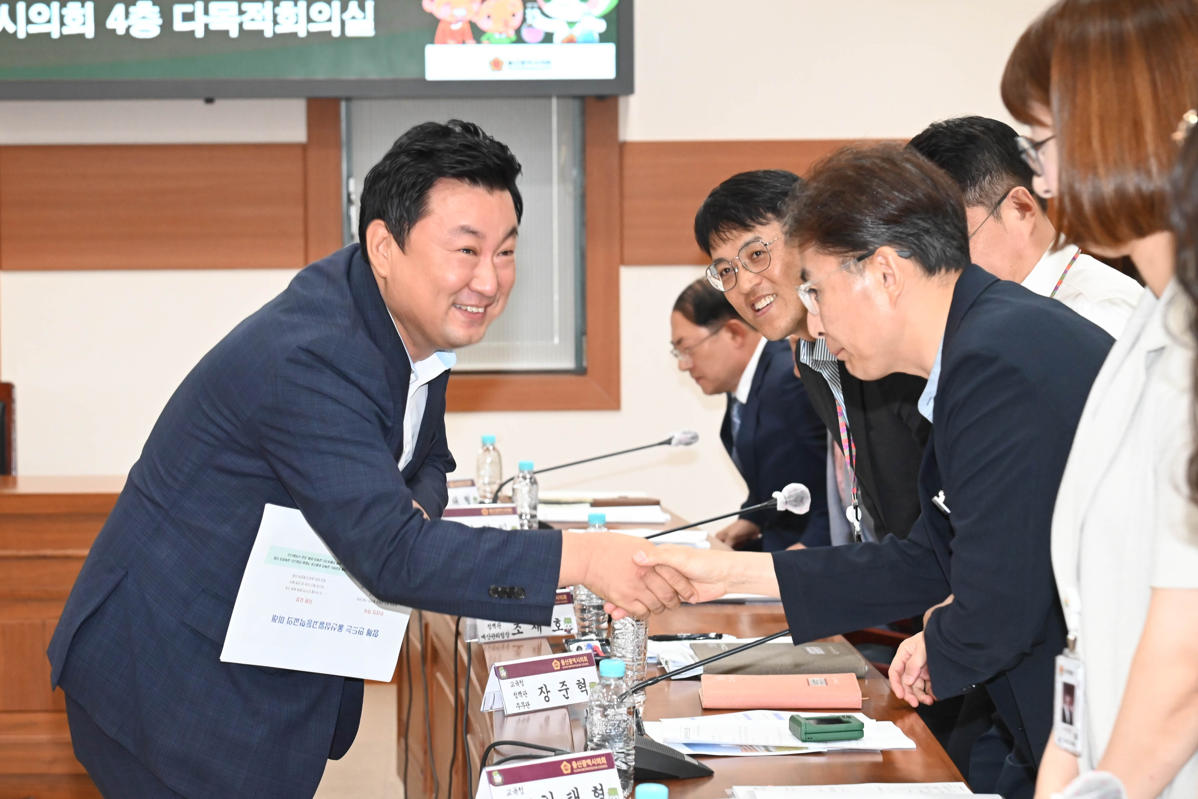 안대룡 교육위원장, 삼일고 재개교를 위한 현안 논의 간담회12