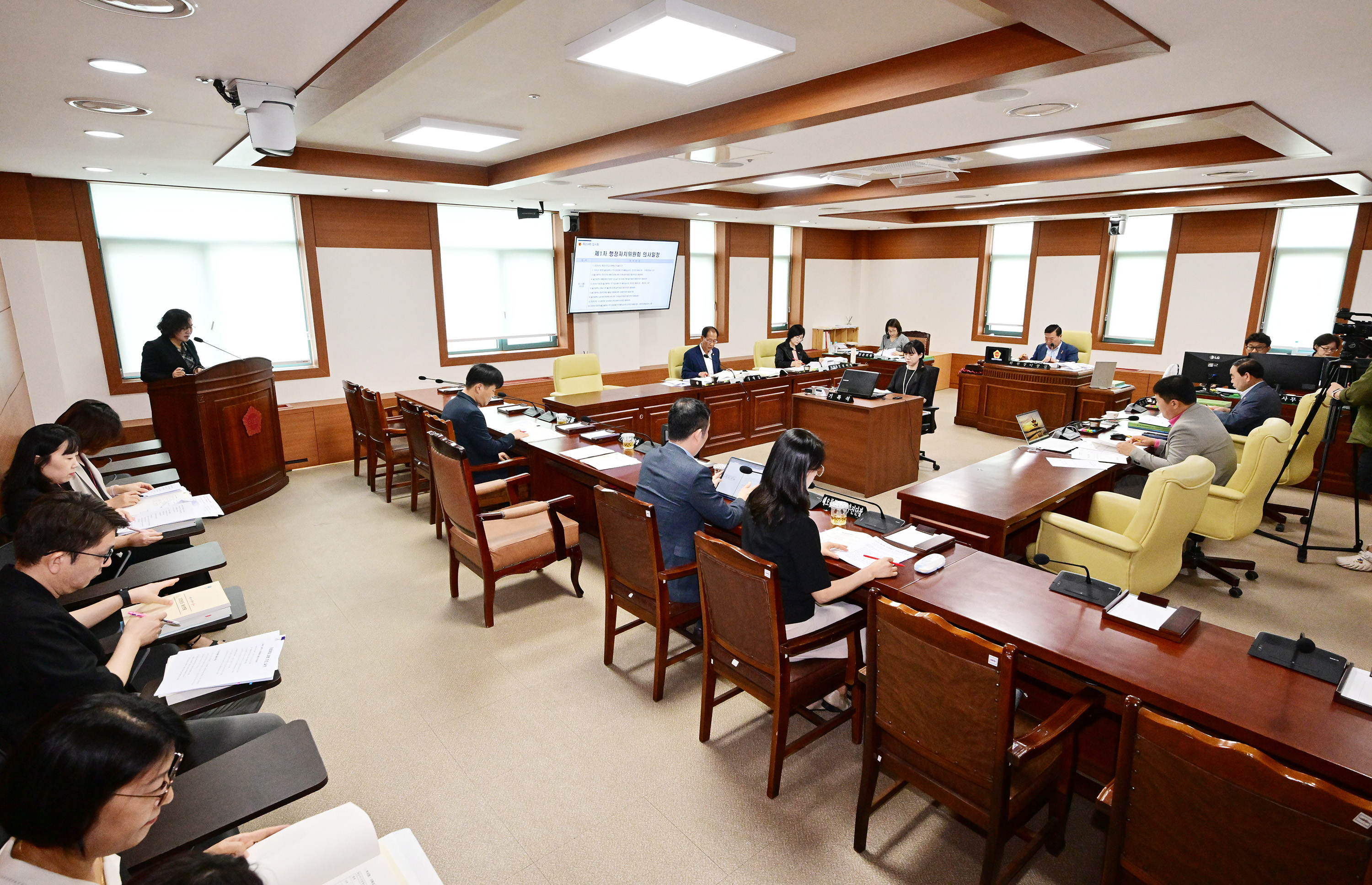 행정자치위원회, 기획조정실·행정국·권익인권담당관 소관 2025년도 제2회 추가경정예산안 등 심사3