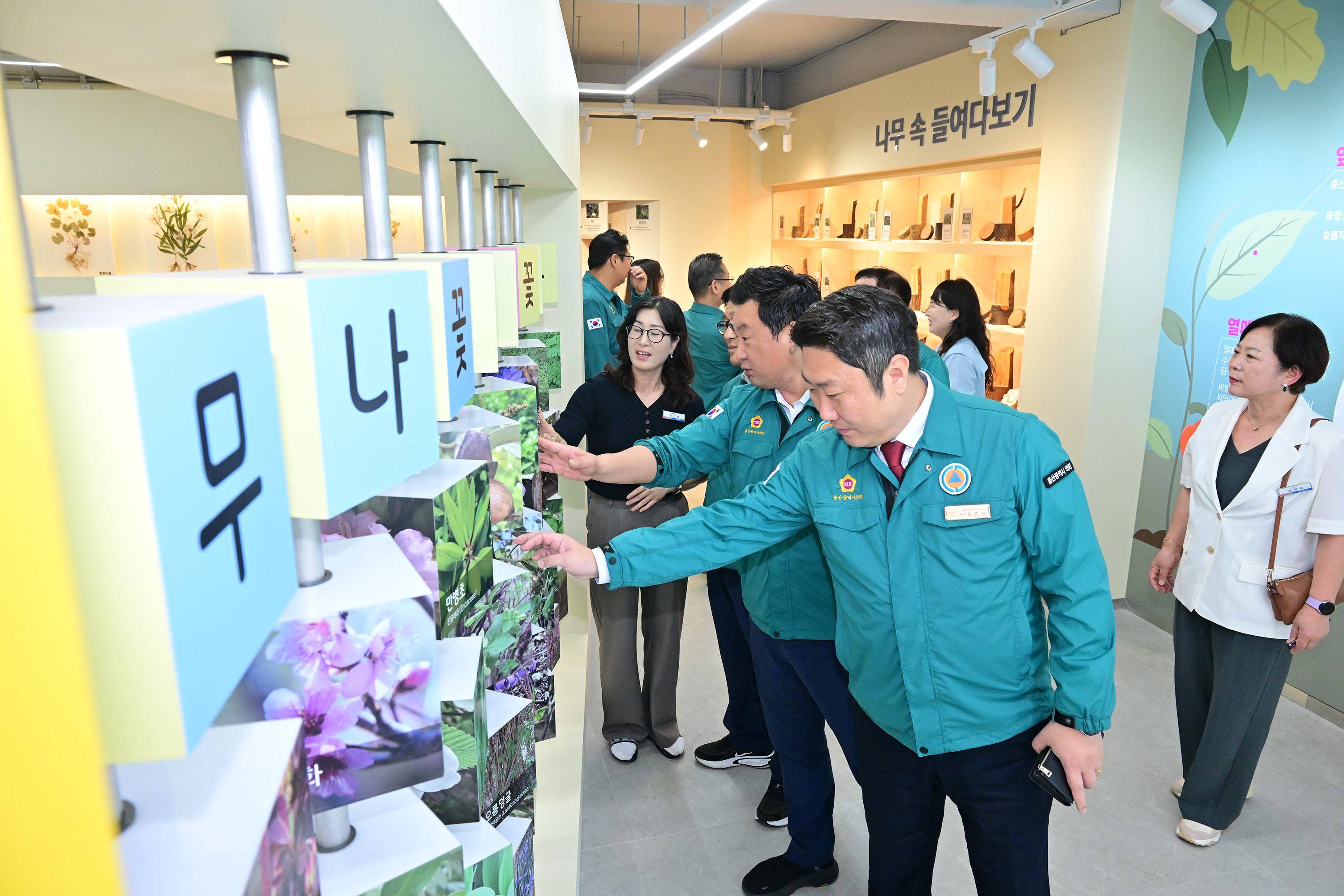 교육위원회, 울산들꽃학습원 현장 방문11