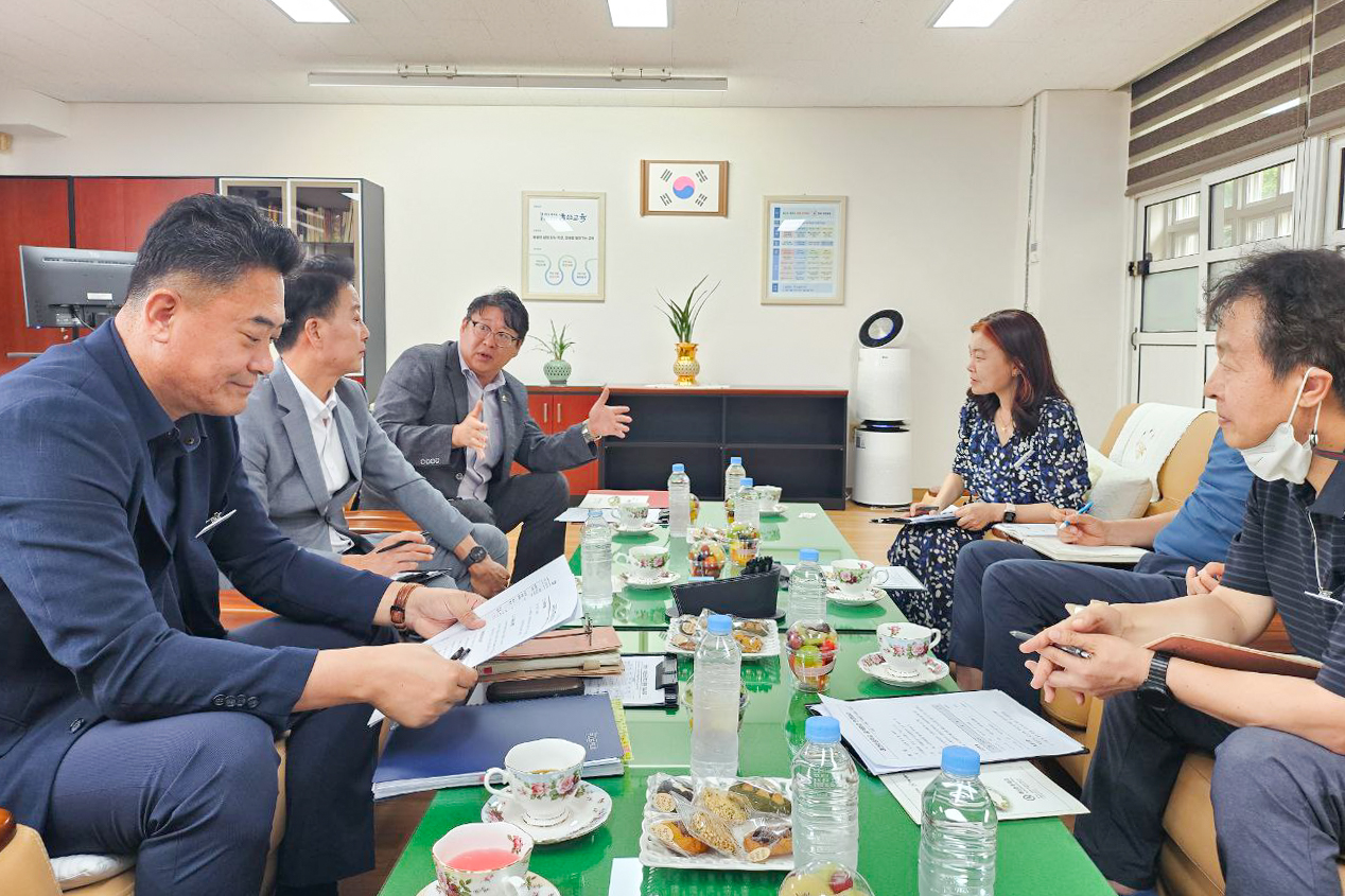 권순용 의원, 여천초‘그린스마트 미래학교’사업 추진 현황 청취2