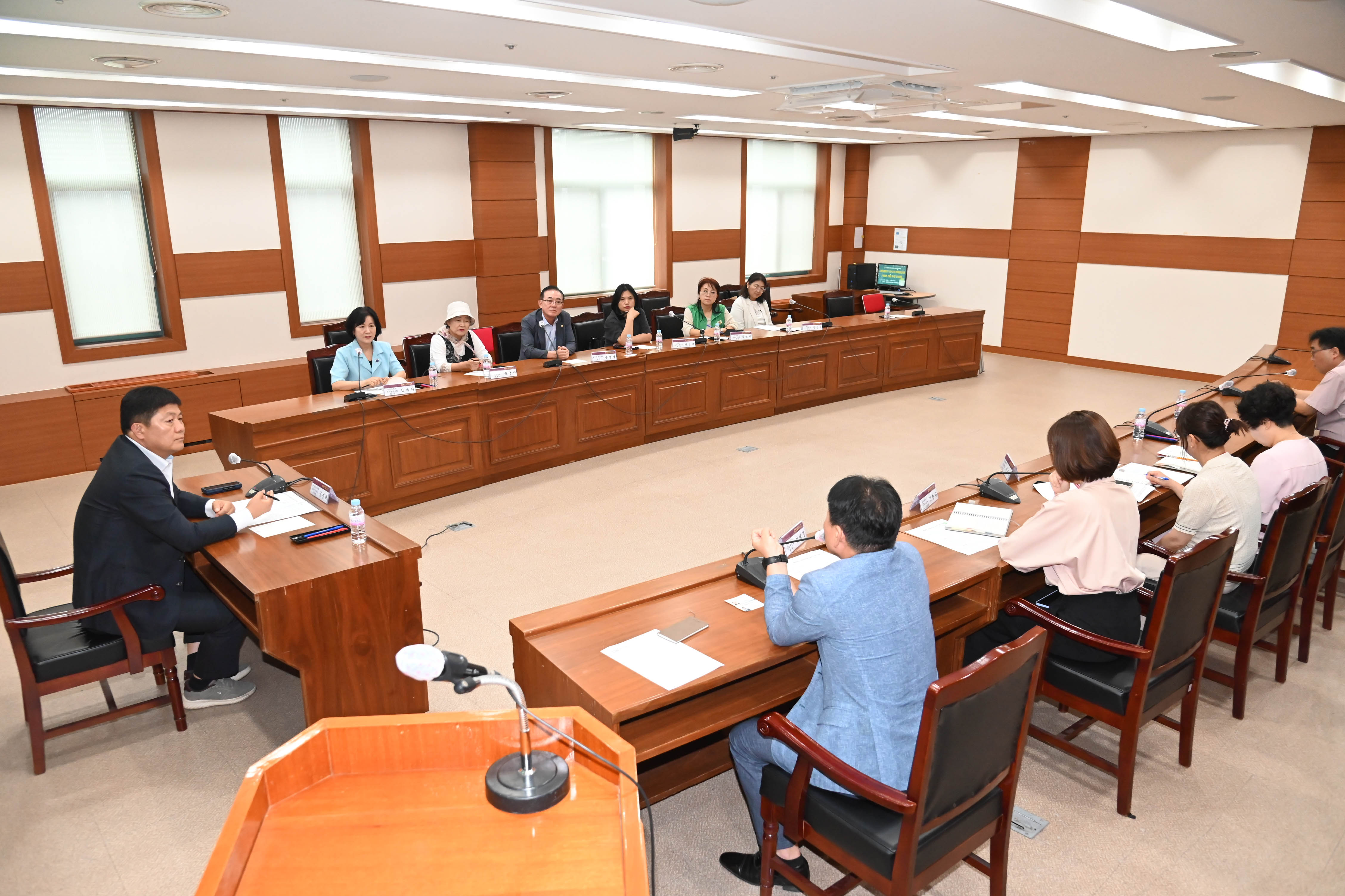 공진혁 의회운영위원장, 새마을 문고 창시자 엄대섭선생 기념관 건립 추진 간담회8