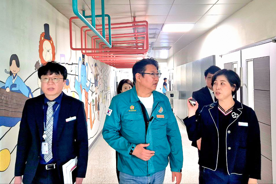 권순용 의원, 학생교육문화회관 주요사업 추진 현황 청취