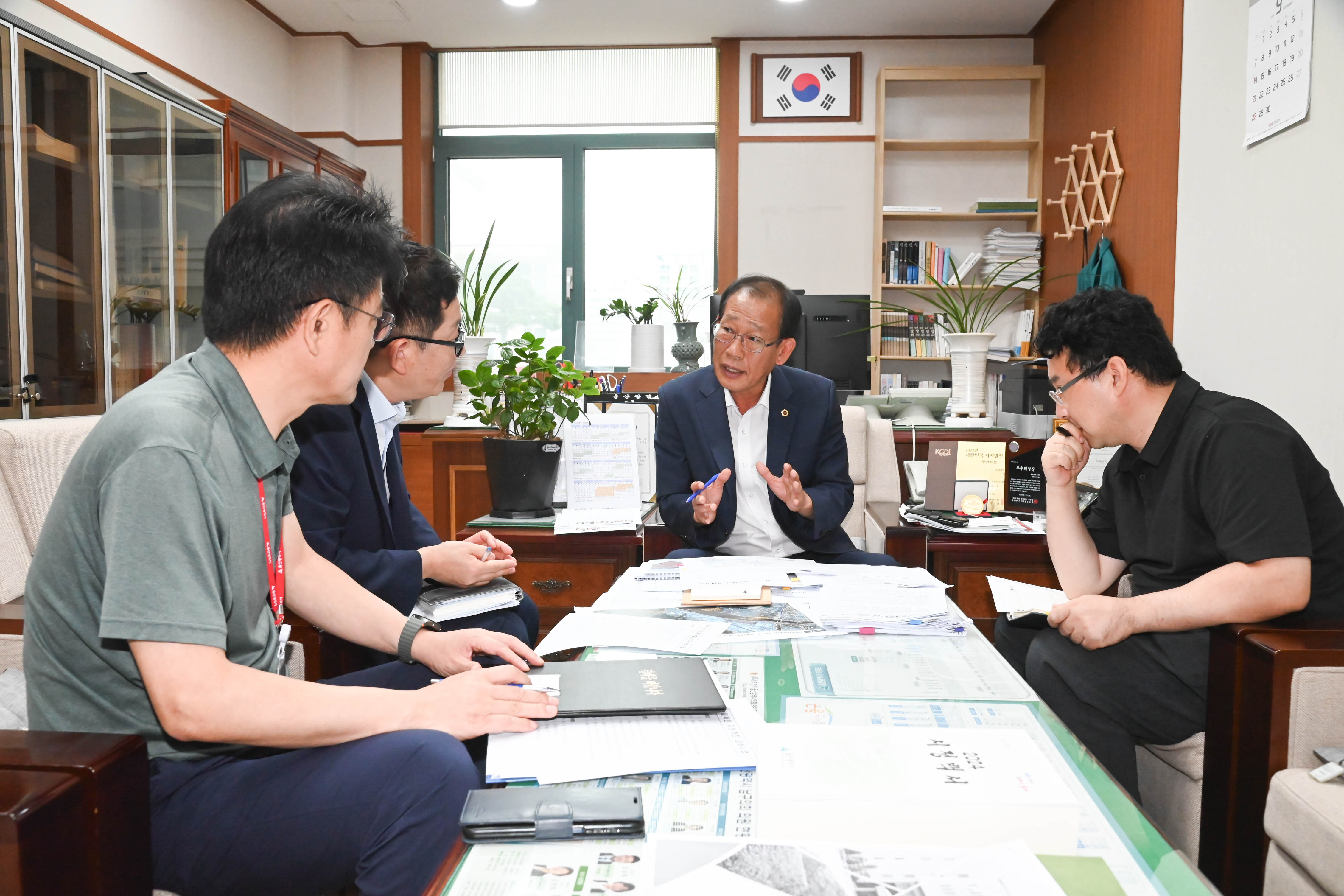 강대길 의원, 웅촌면 대복지구 지방하천 정비사업 현황 청취2
