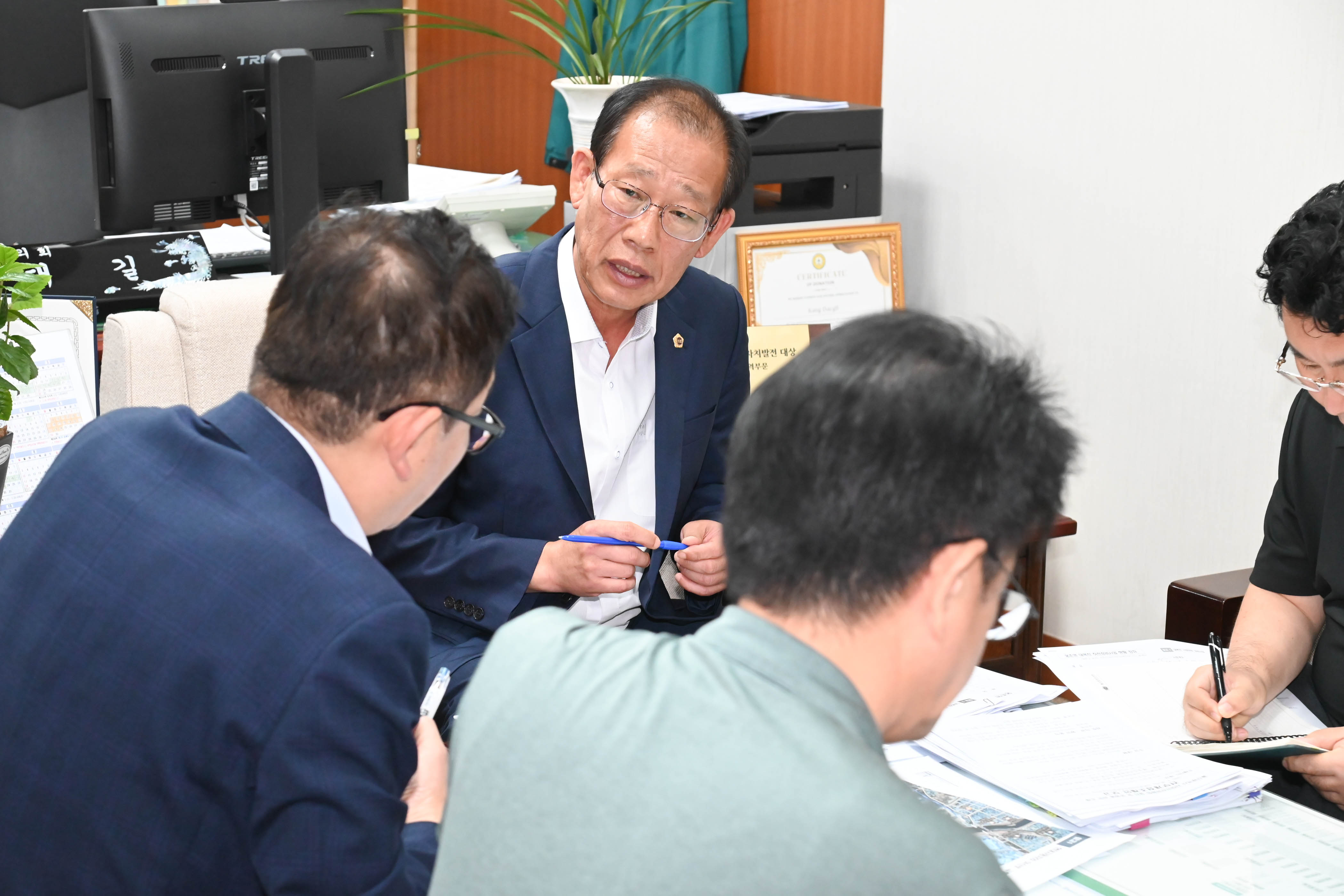 강대길 의원, 웅촌면 대복지구 지방하천 정비사업 현황 청취4