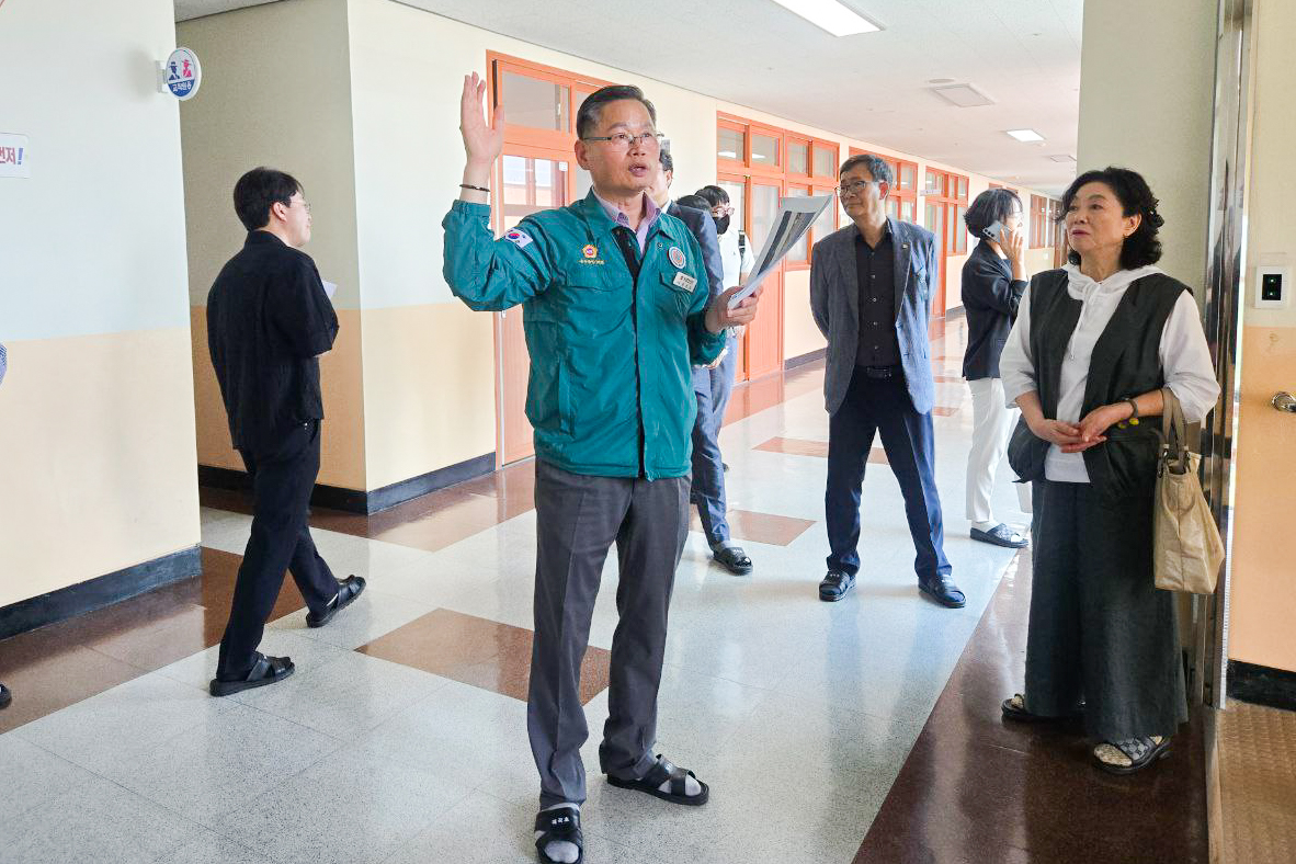 문석주 의원, 매곡초등학교 교육환경개선을 위한 간담회1