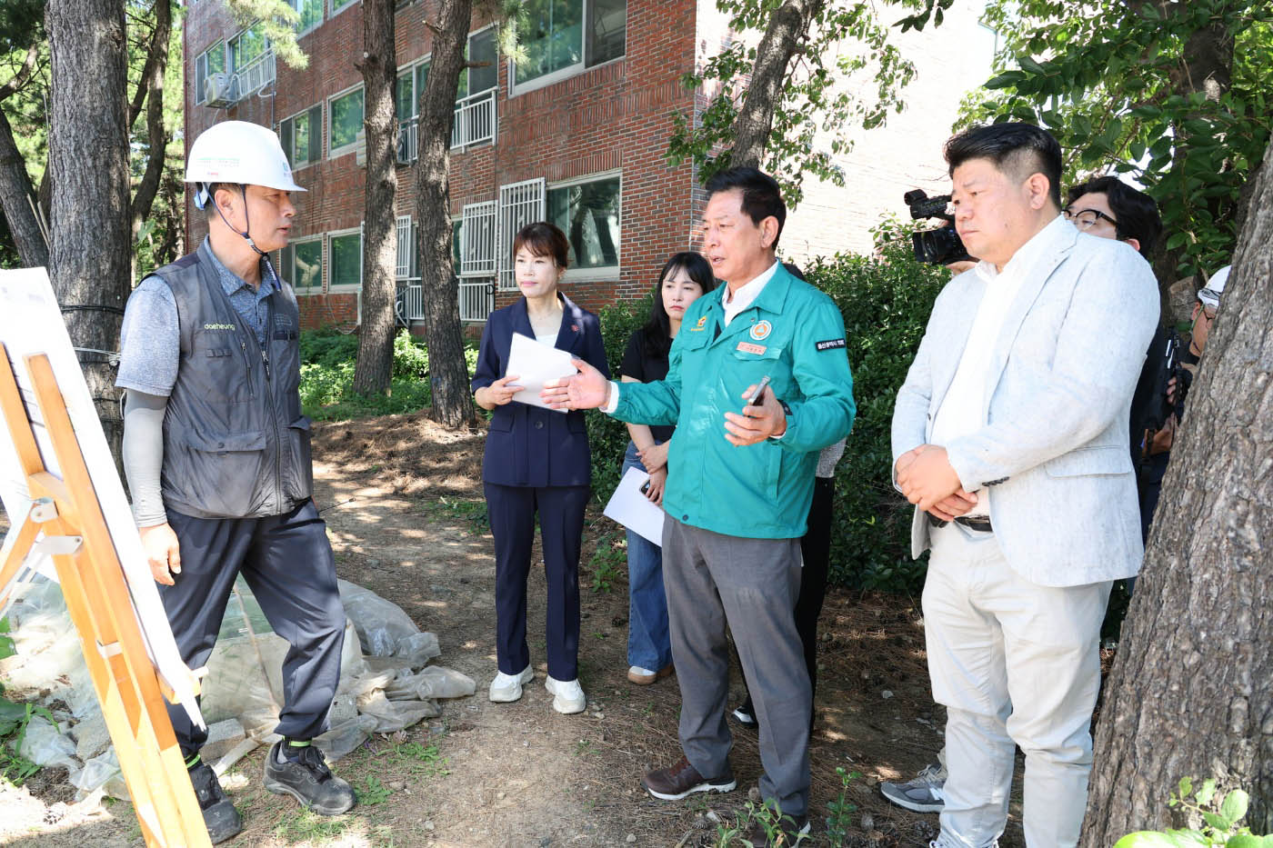 홍유준 문화복지환경위원장, 동구 방어동 청년희망주택 건립 현장 점검1