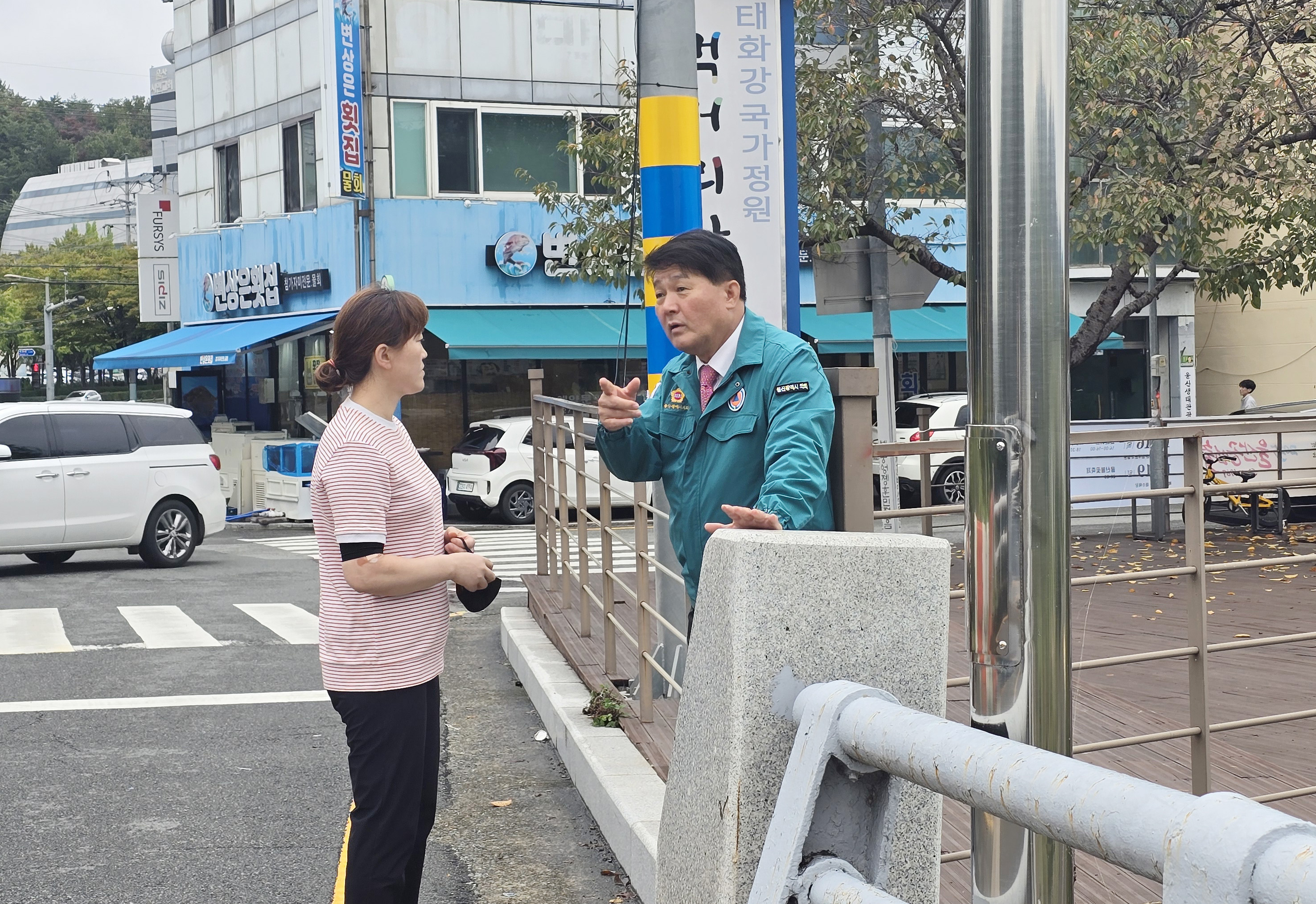 이성룡 의장, 구삼호교 붕괴 현장 방문 및 시 관계부서 간담회 12