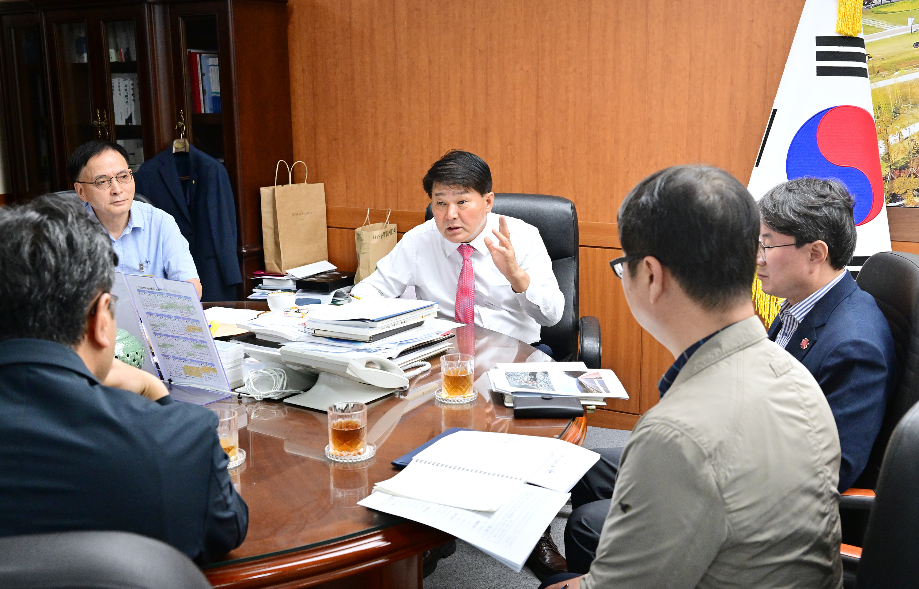 이성룡 의장, 구삼호교 붕괴 현장 방문 및 시 관계부서 간담회 7