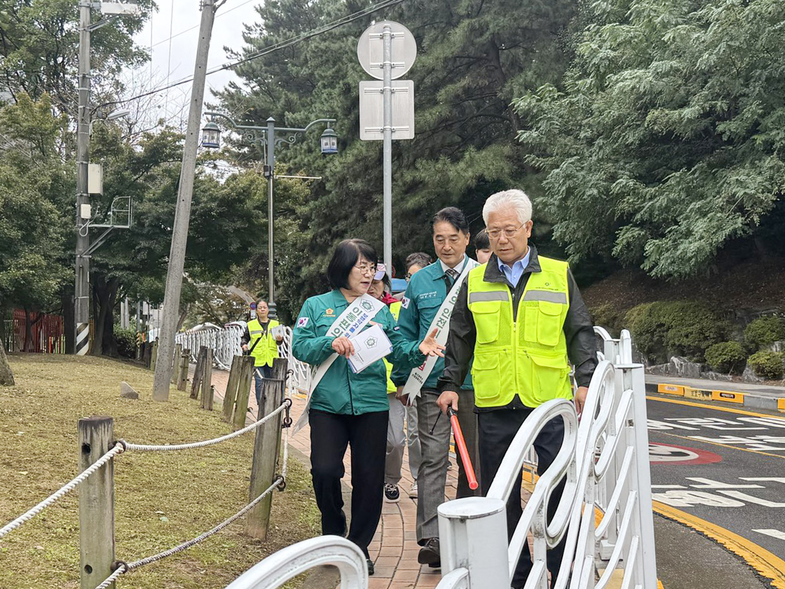이영해 의원, 보행약자 이동편의 안전시설 현장 점검5