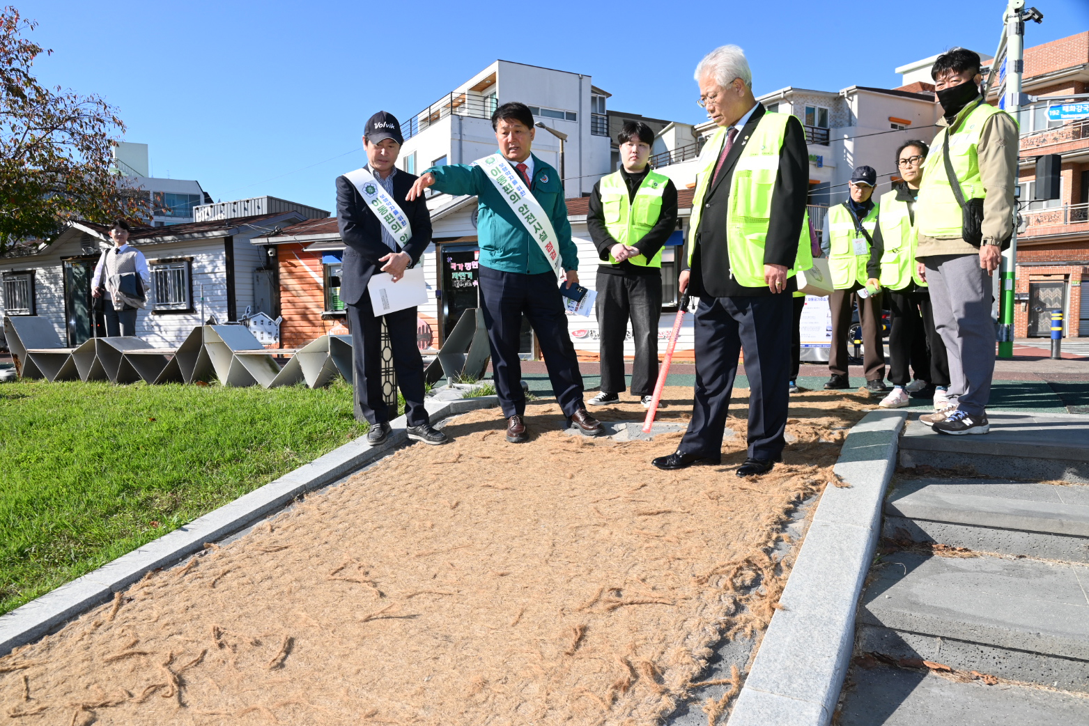 이성룡 의장, 보행약자를 위한 이동편의 안전시설 점검3