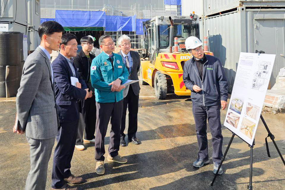 문석주 의원, 농소중학교 그린스마트미래학교 현장점검2