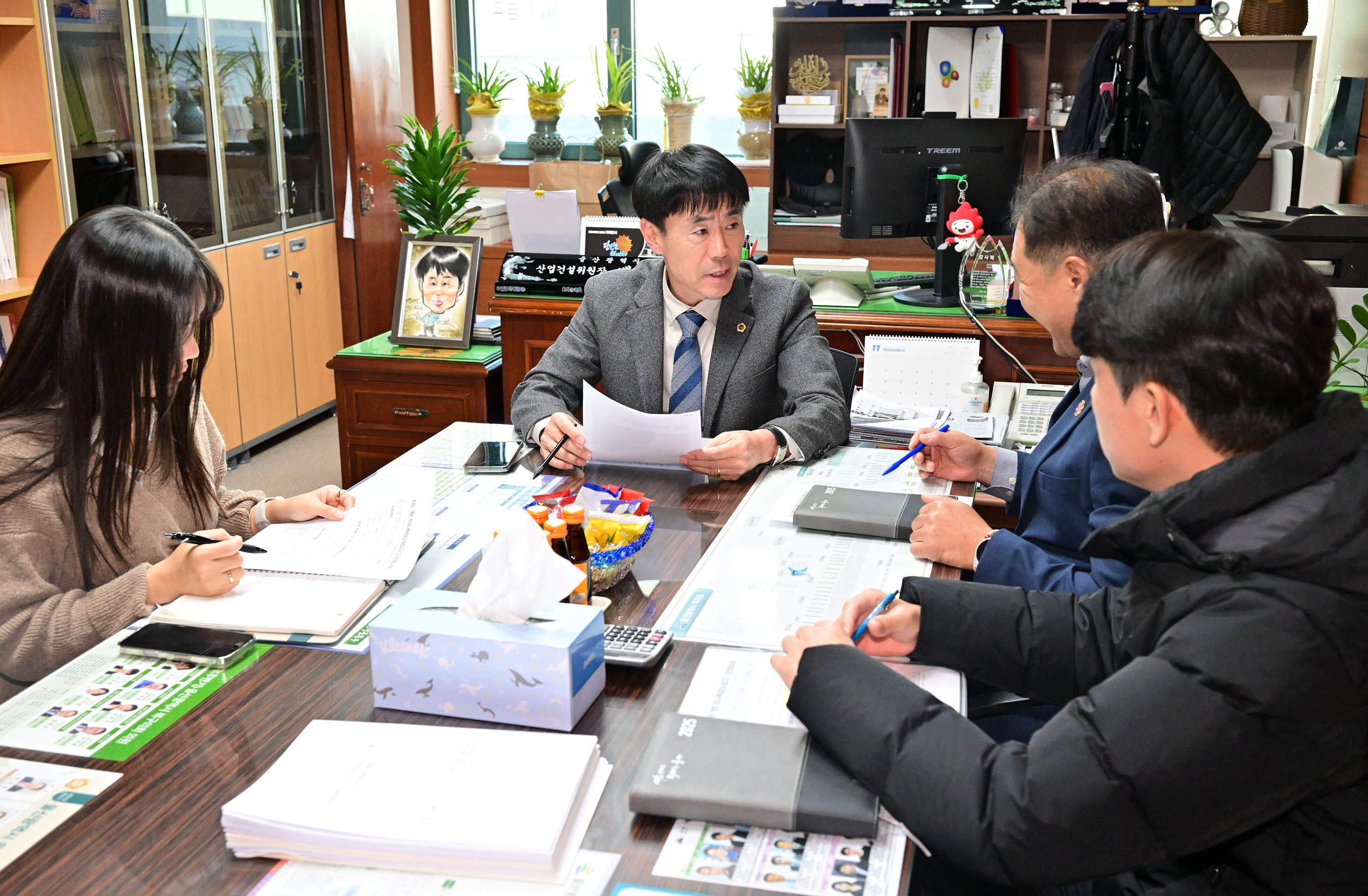 백현조 산업건설위원장, 진장·명촌 토지구획정리사업지구 도로정비사업 업무협의 간담회1