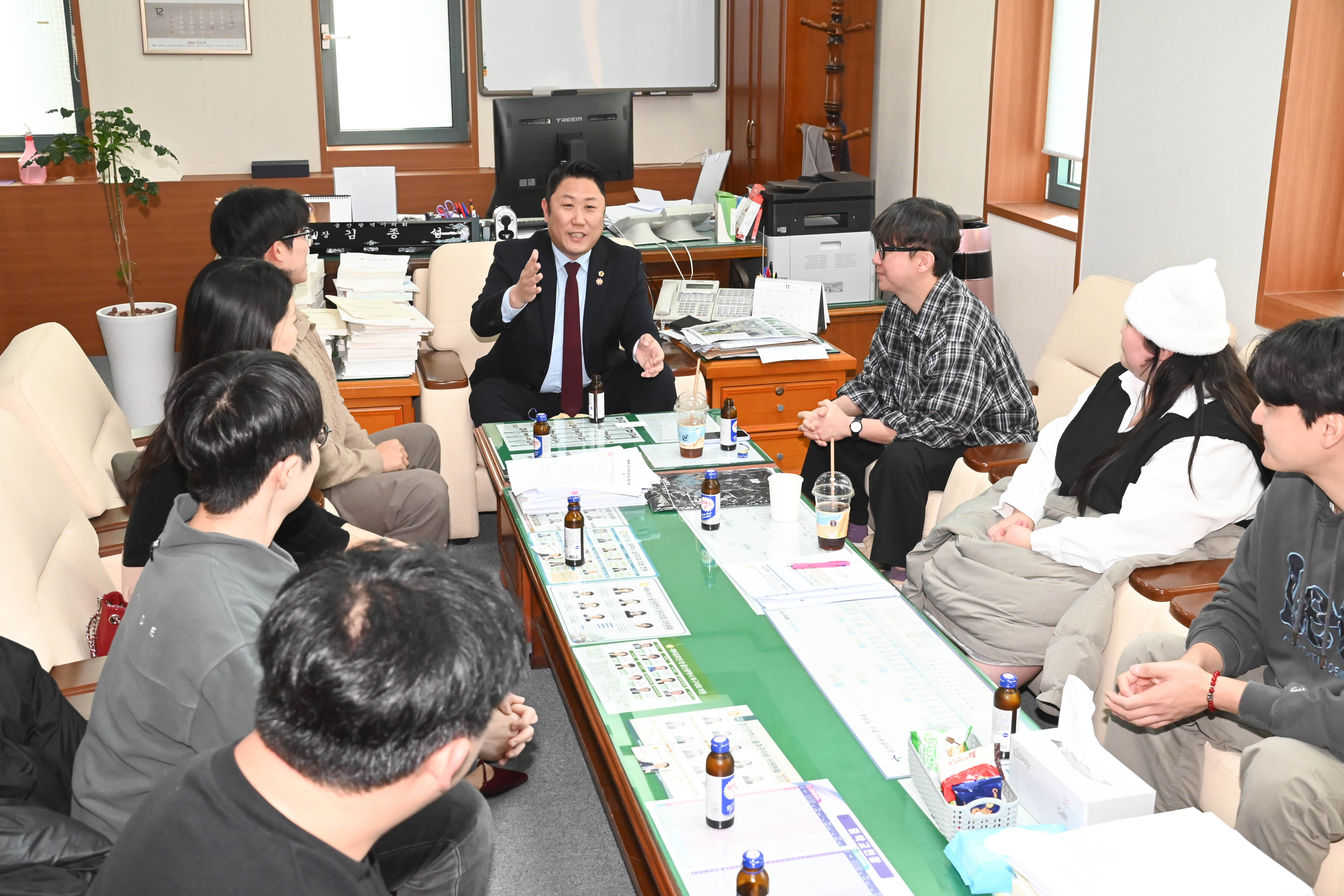 김종섭 부의장, 울산청년봉사단과의 간담회2