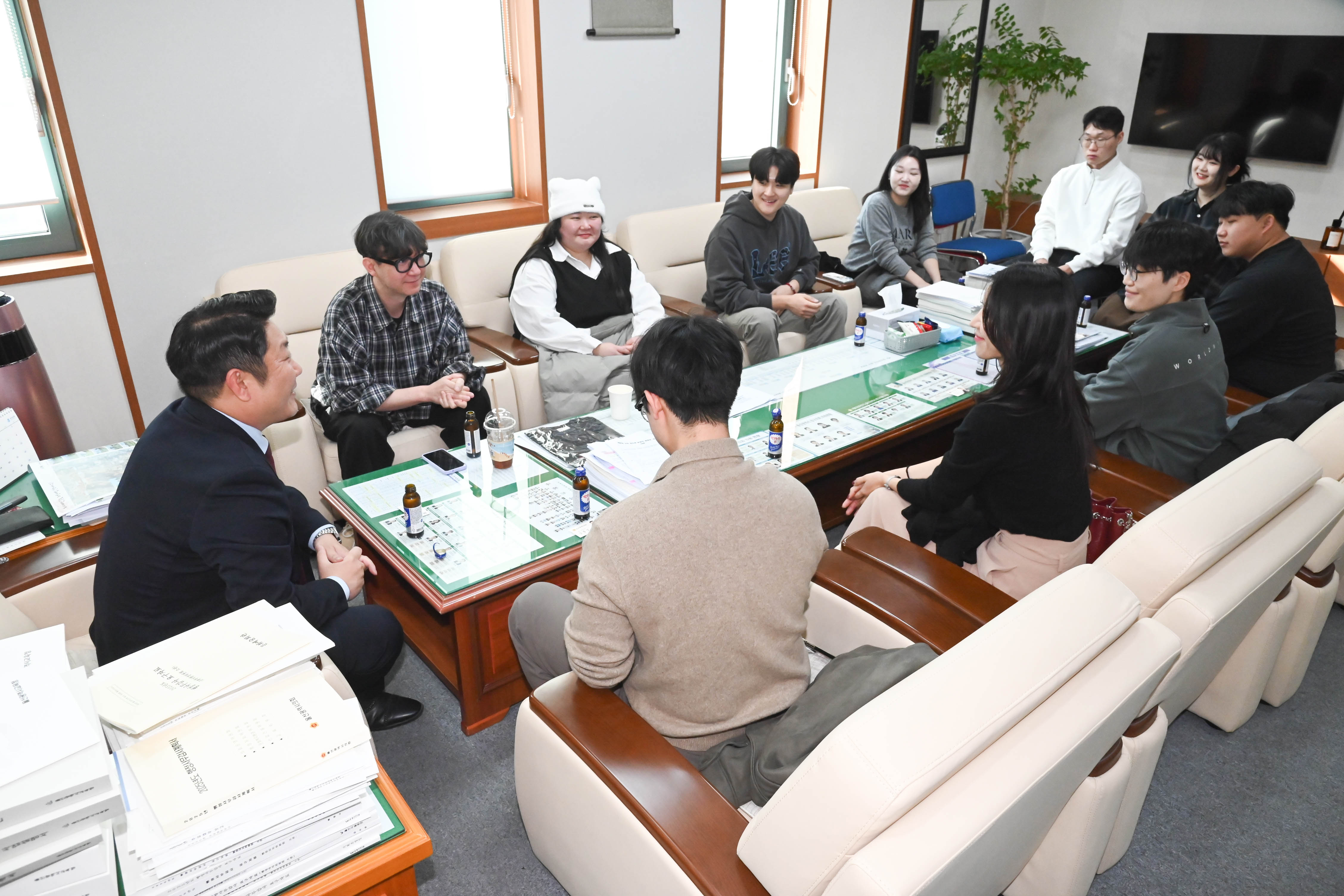 김종섭 부의장, 울산청년봉사단과의 간담회6