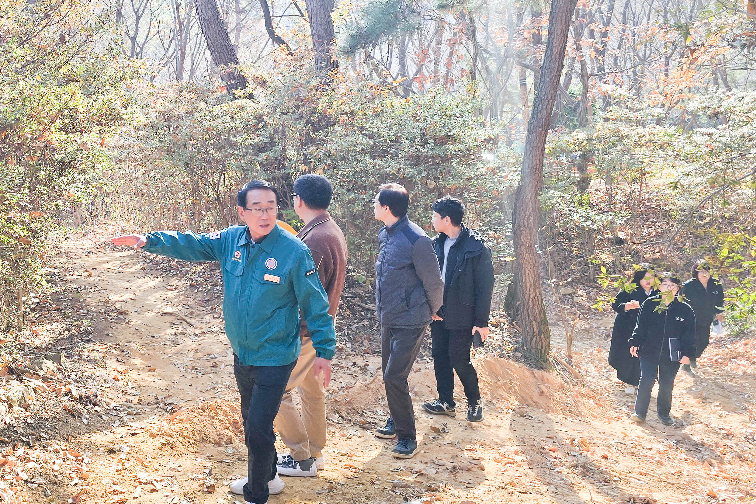 안수일 의원, 신정동 산107-16 산지일시사용신고 관련 민원 현장 방문3