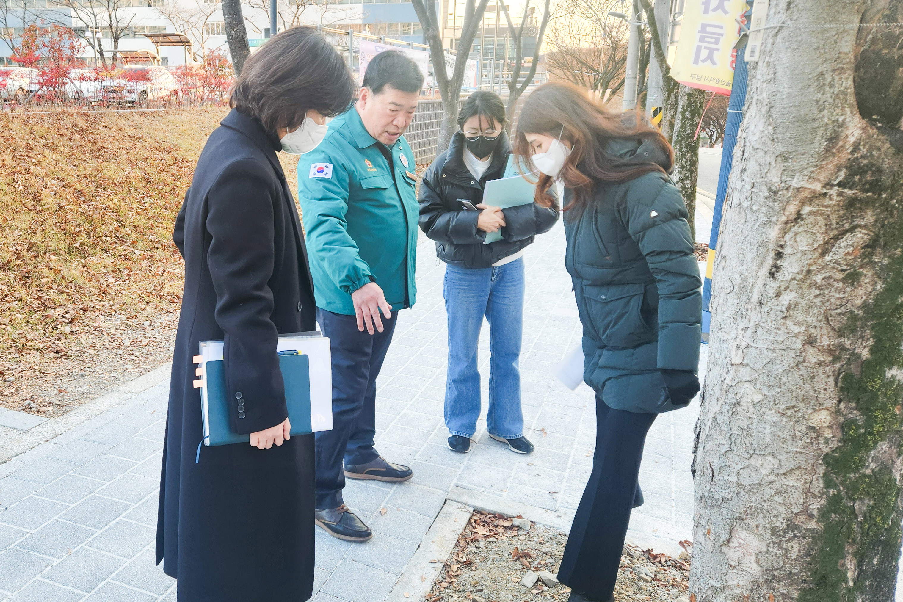 이장걸 의원, 울산대공원 정문 인도 정비사업 현장 재점검