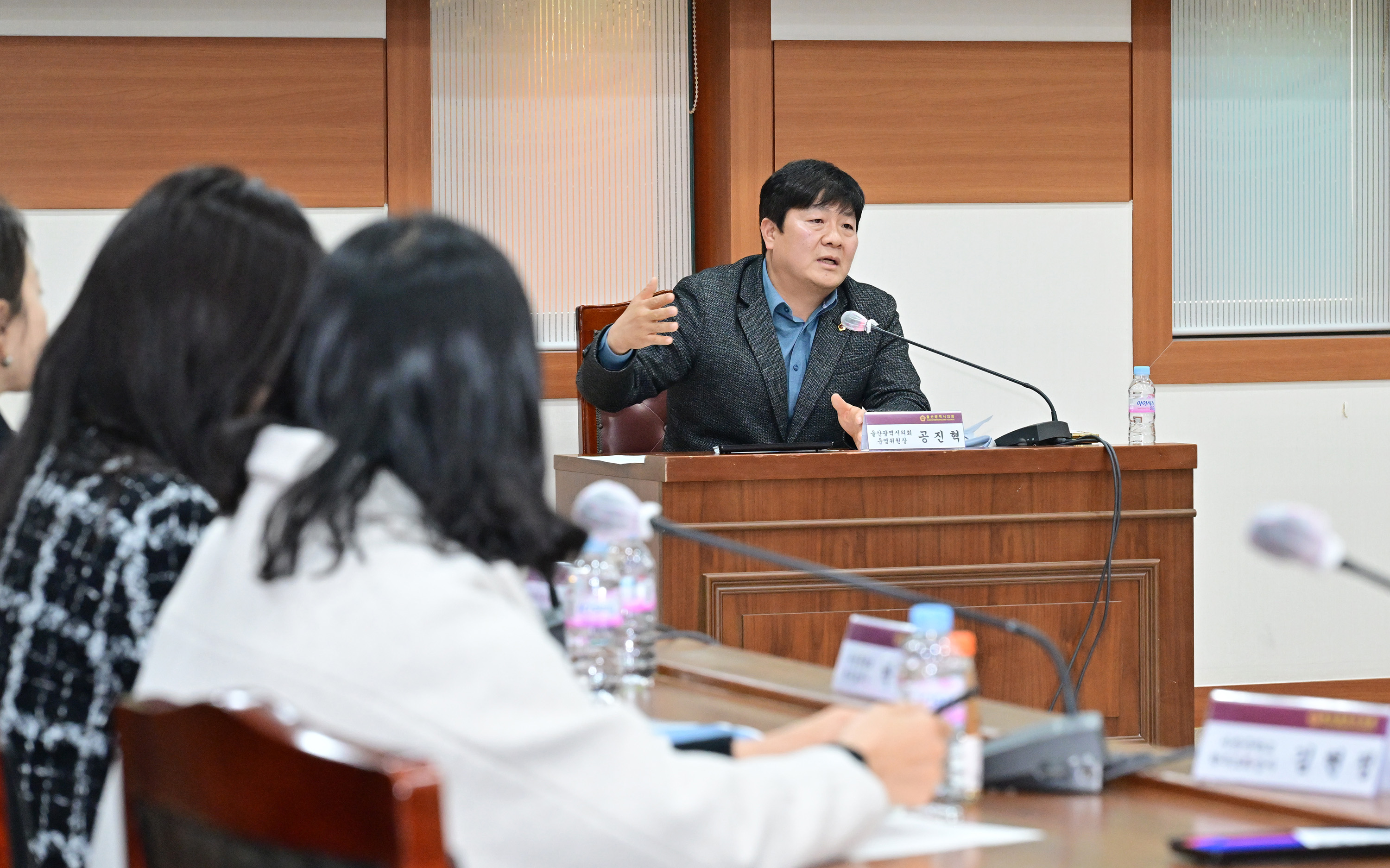 공진혁 운영위원장, 울주군 초등학교 스쿨버스 운행관련 학부모 간담회3