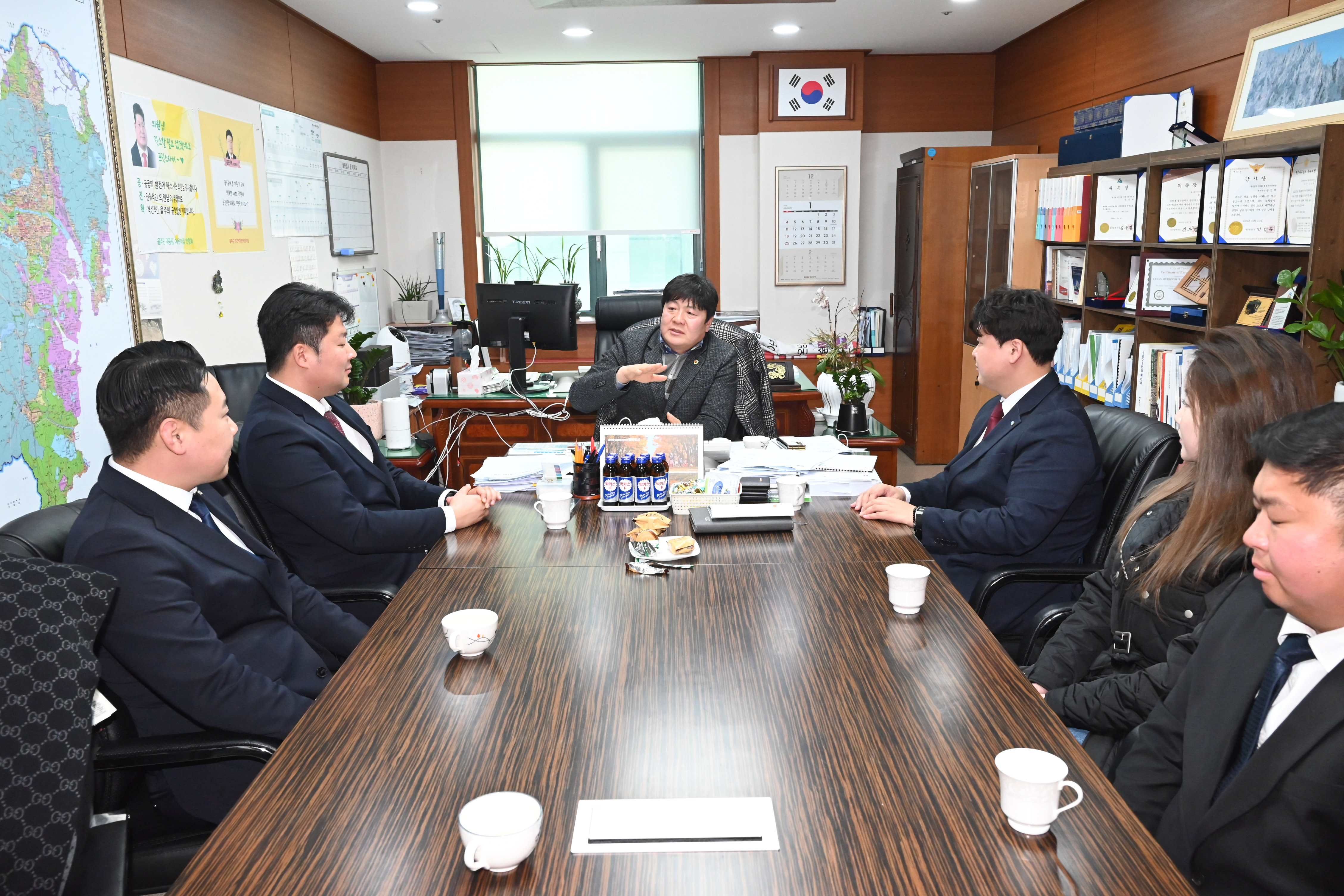 공진혁 의회운영위원장, 4·2·4·8 독립만세 재현행사 지원방안 간담회3
