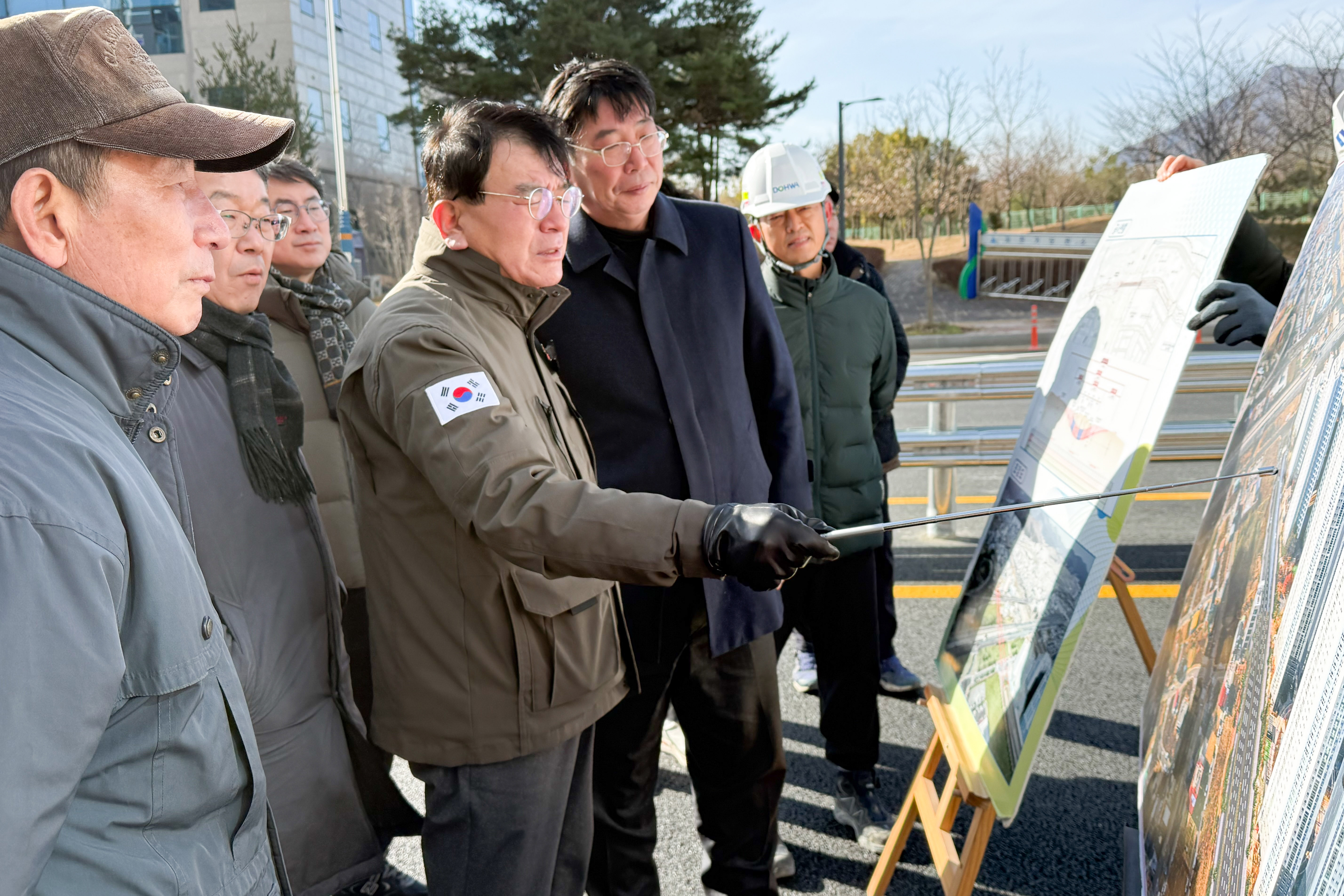 홍성우 의원, 울산역 복합환승센터 주변 공사 현장 간담회2