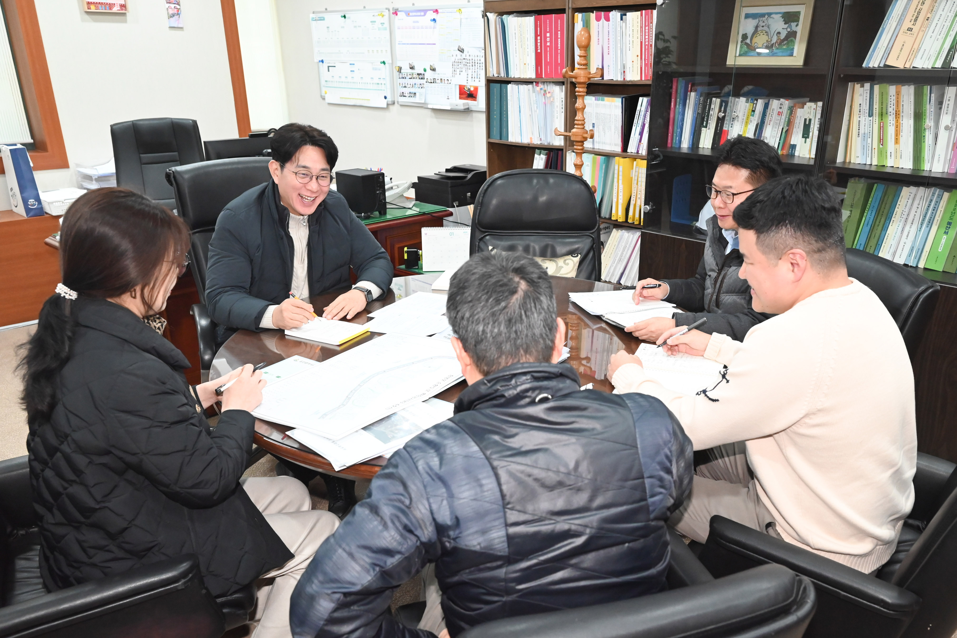 방인섭 의원, 종합건설본부와 장생포순환도로 마지막 확장구간 초기 공사 점검간담회1